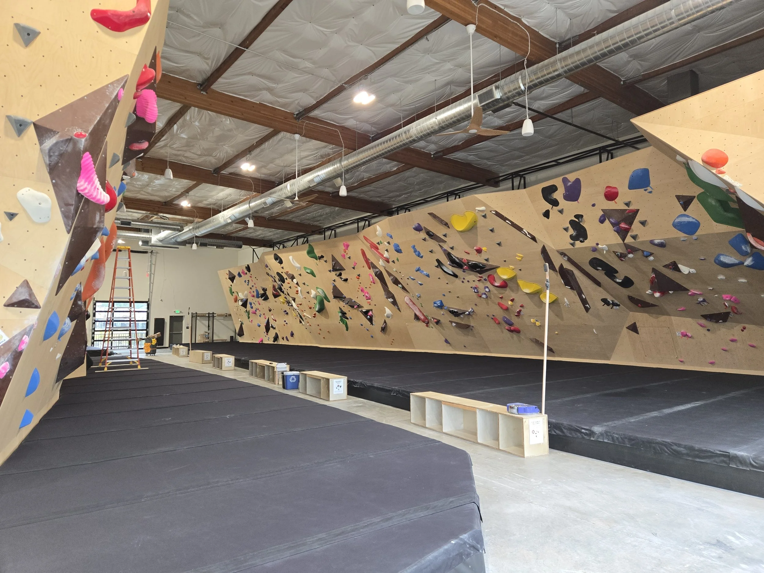 Professional structural steel improvements and purlin reinforcements by PDK Corporation for Federal Way commercial gym.