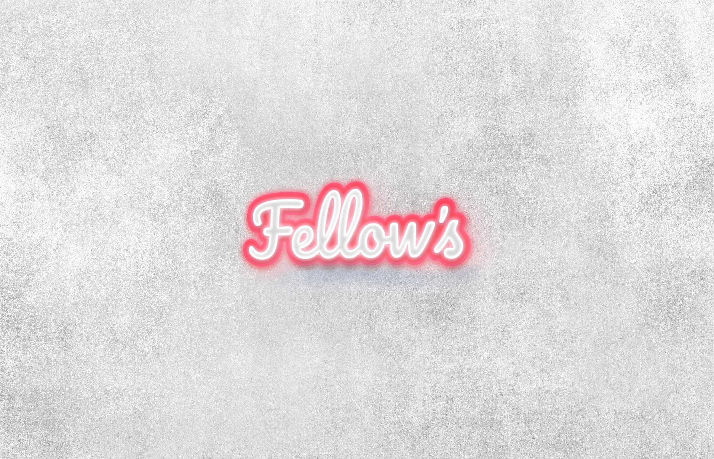 Texto con estilo de neón que dice 'Fellow's' en un fondo gris