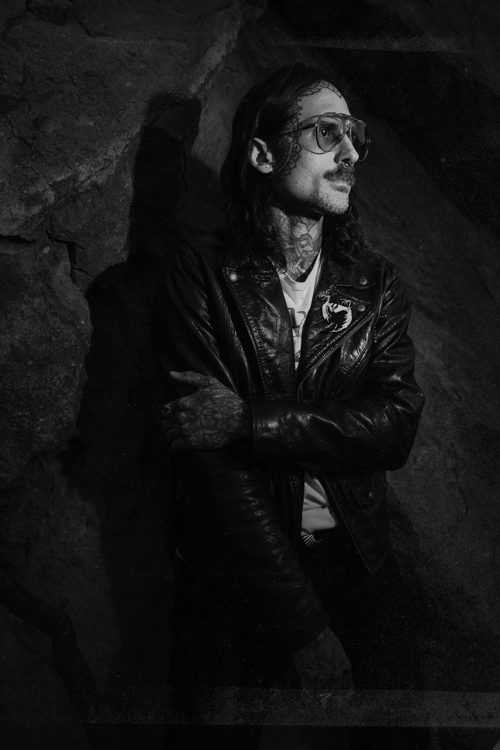 KaL MichaeL (@kalmichael) | Vocalist and Guitarist of the OWLiNG by Zoe Rain