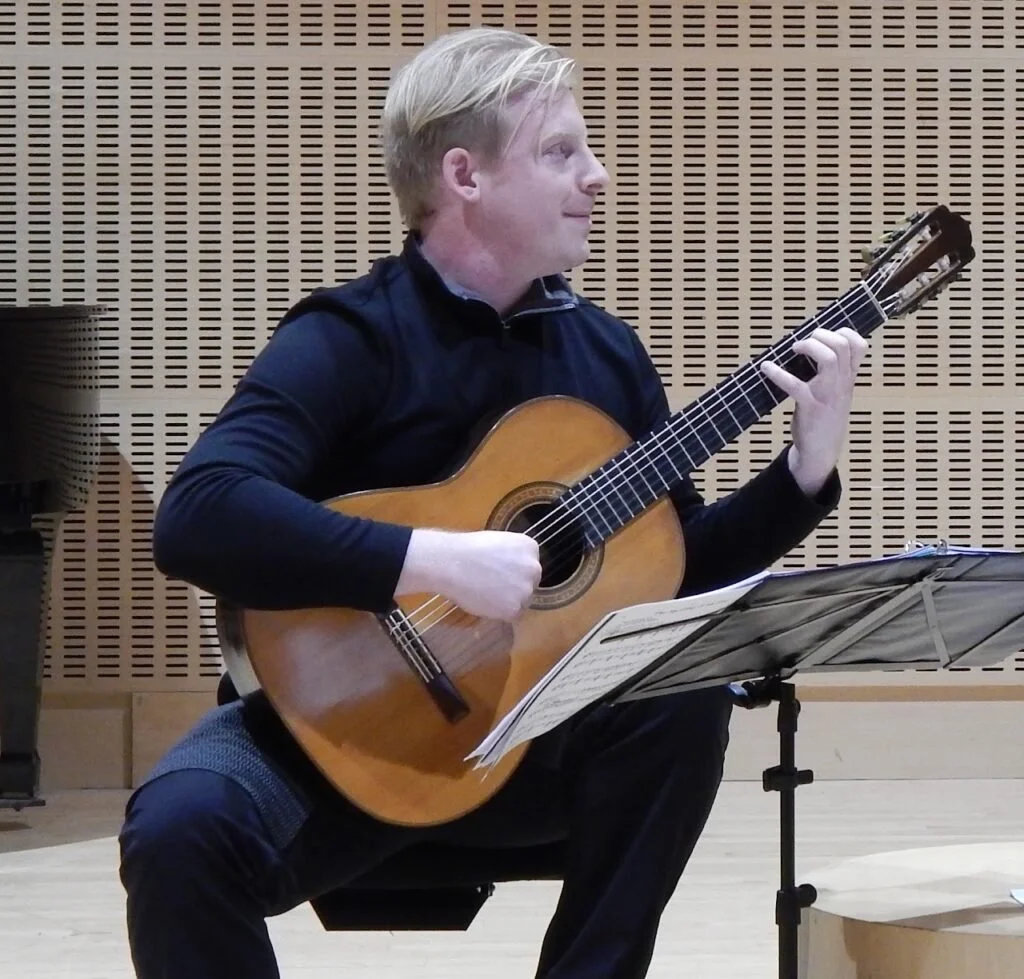 Daniel Keene | Guitar | Lute | Vihuela | Song Writing