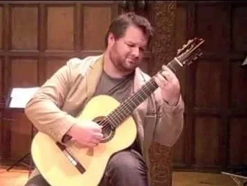 Christopher Gotzen-Berg | guitar