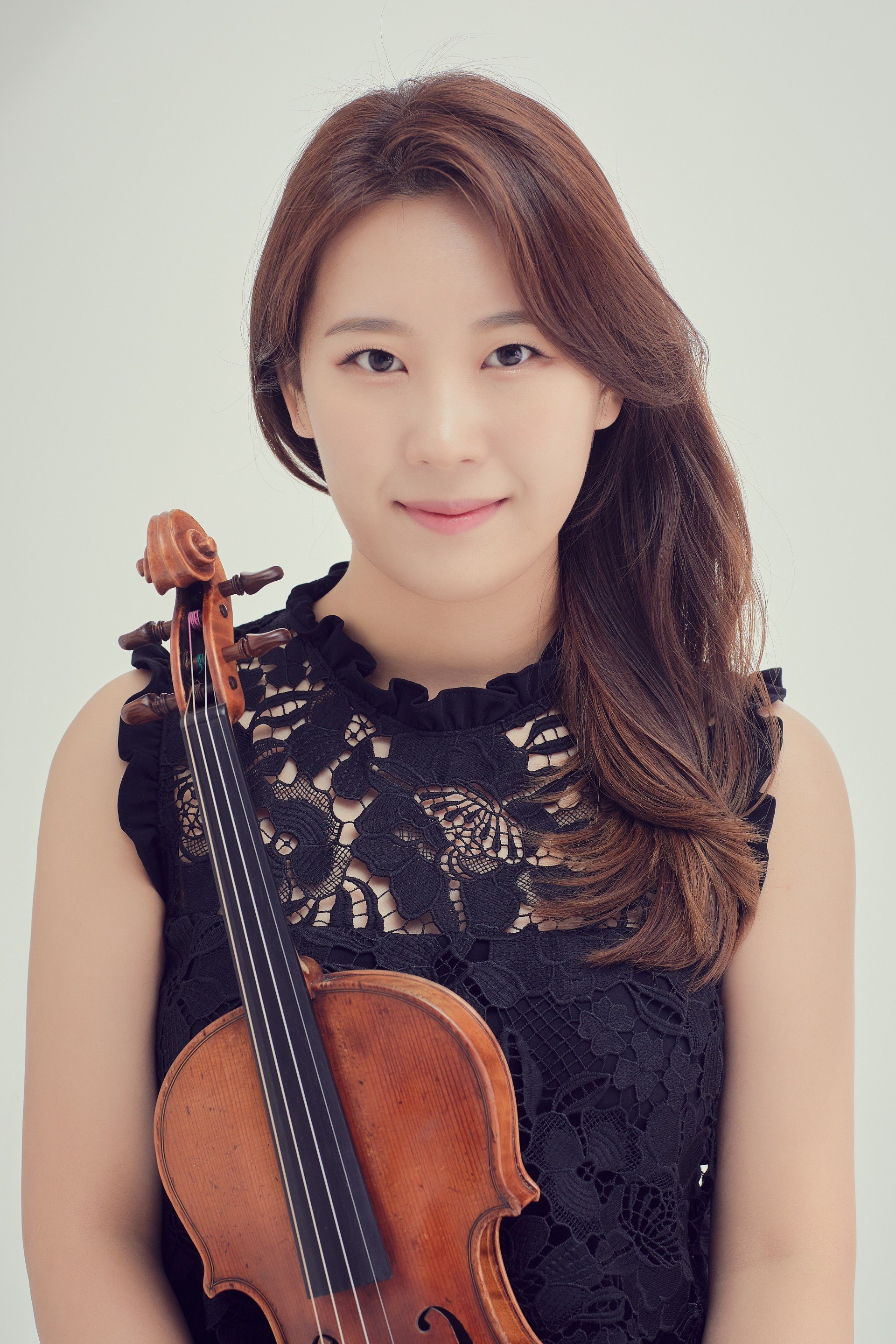 Hyojin Ellen Kim | violin