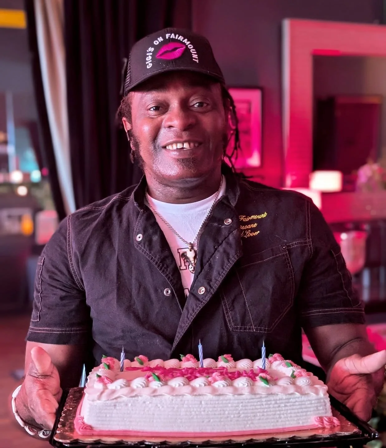 Today is Alhassane's birthday! 🥳 We are so happy to celebrate you, Alhassane! 💓 You are such a hard worker and positive force in the restaurant. Gigi's operates better because of you and we are so thankful for all that you do! Happy birthday! ☀️

@