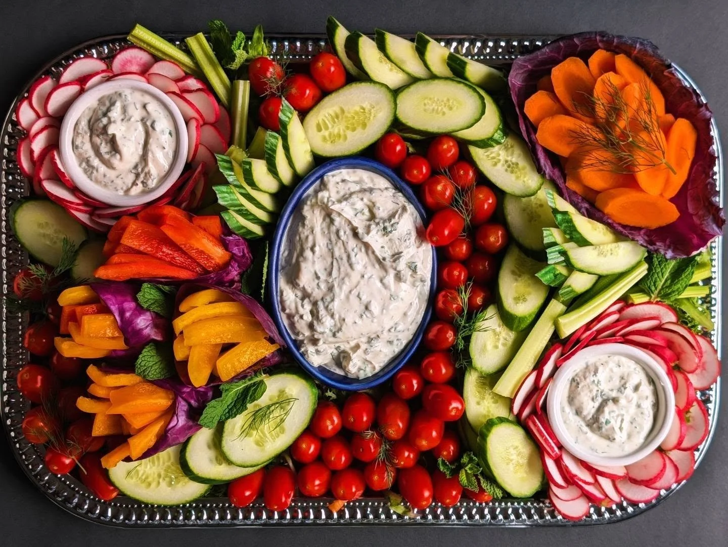 Fresh and crunchy crudite to freshen up the party 🥳 

Check our website for our private event offerings!