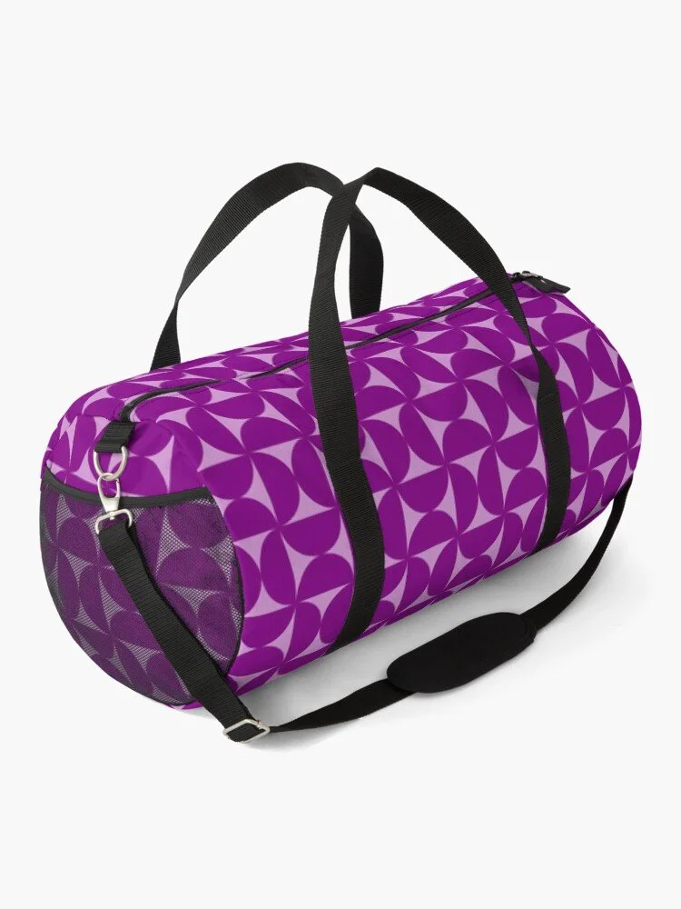 work-183615842-duffle-bag.jpg