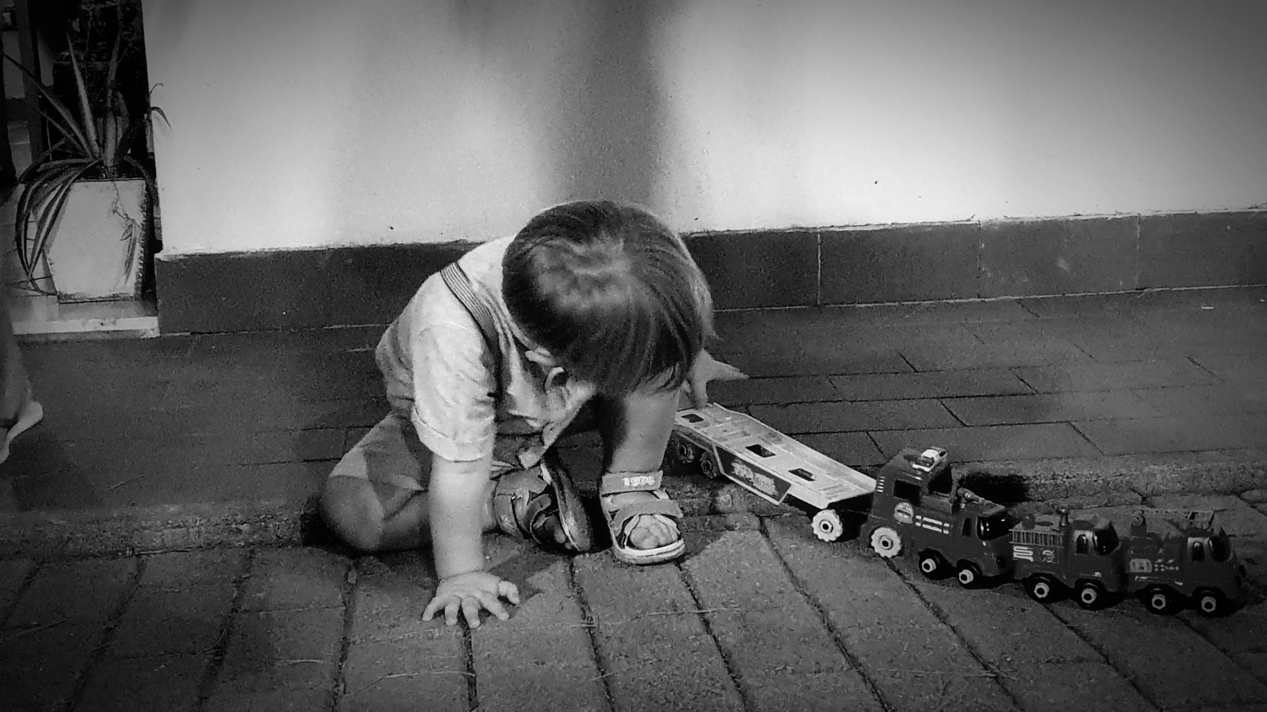 How Emotional Neglect in Childhood Shows Up in Adult Life
