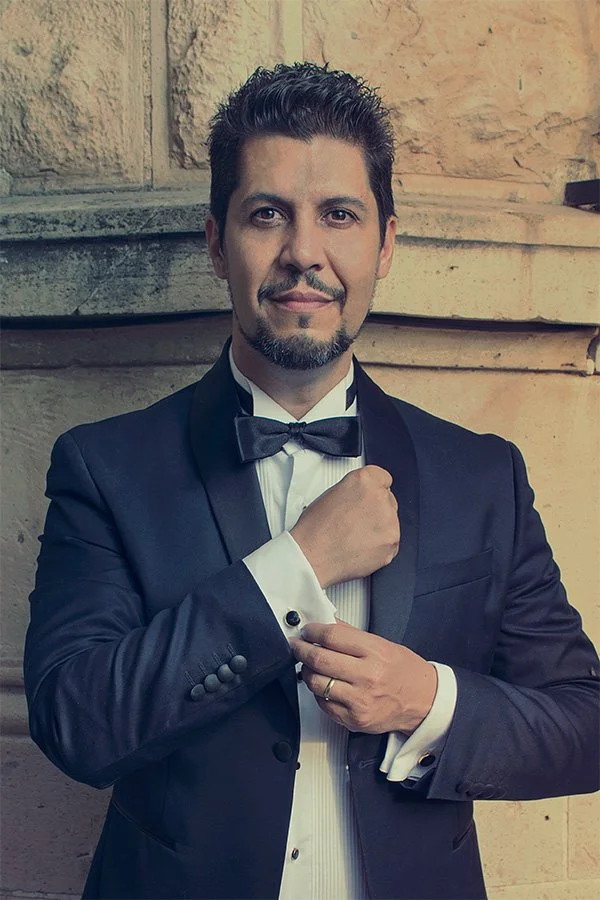 Dr. Manuel Mario Castillo