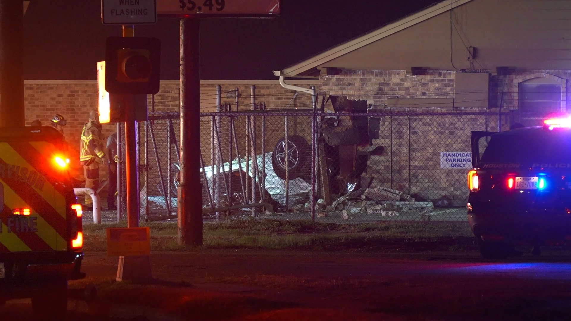 Corvette fleeing police crashes into Masonic lodge in northwest Houston