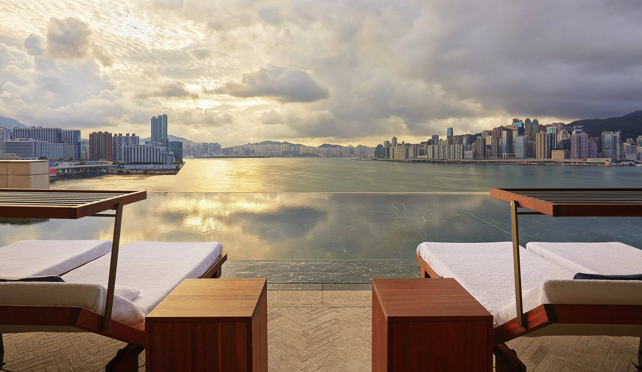 Hong Kong Hotel Infinity Pool with View of Victoria Harbor
