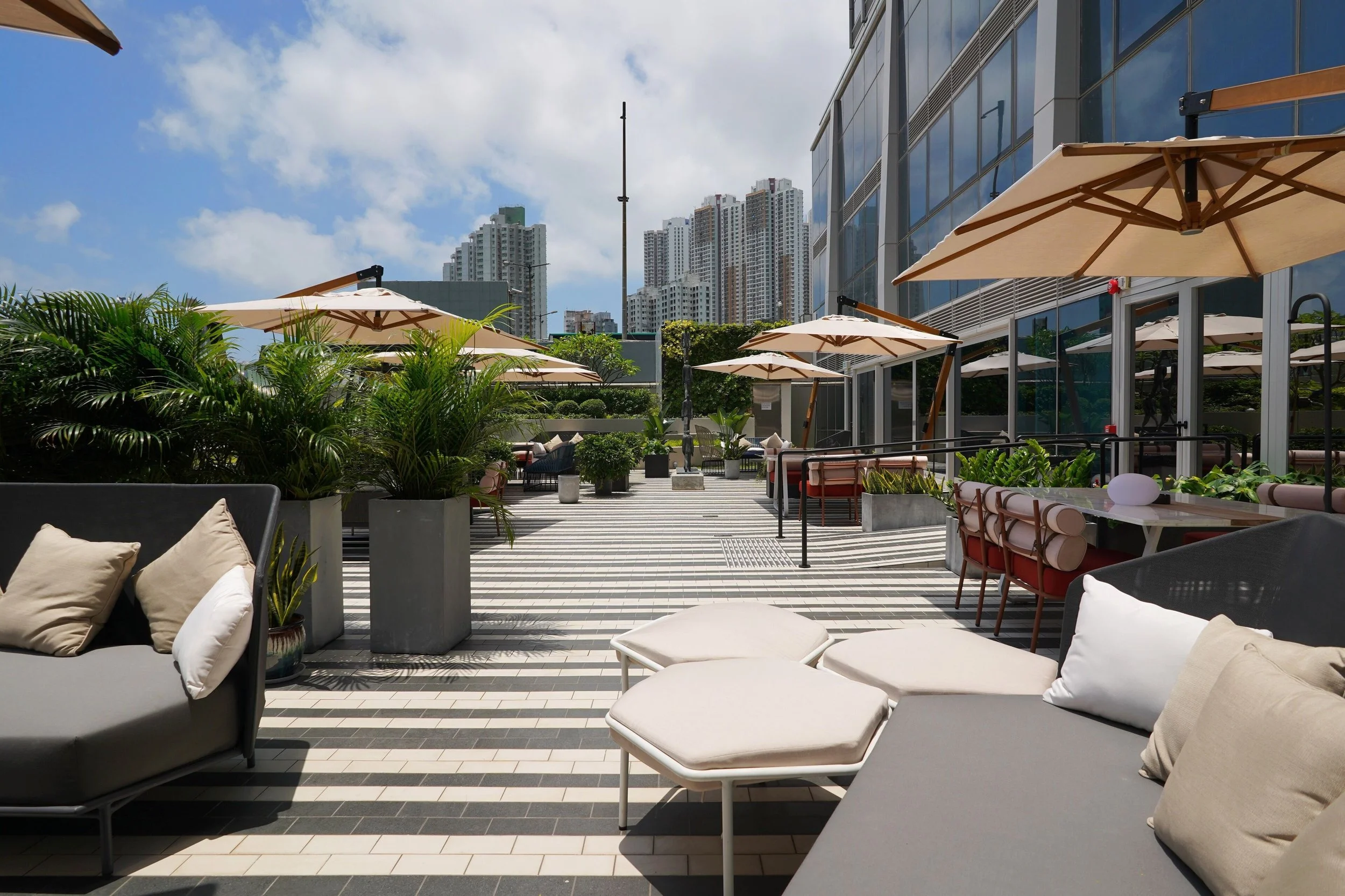 Hong Kong hotel in Aberdeen with beautiful rooftop patio