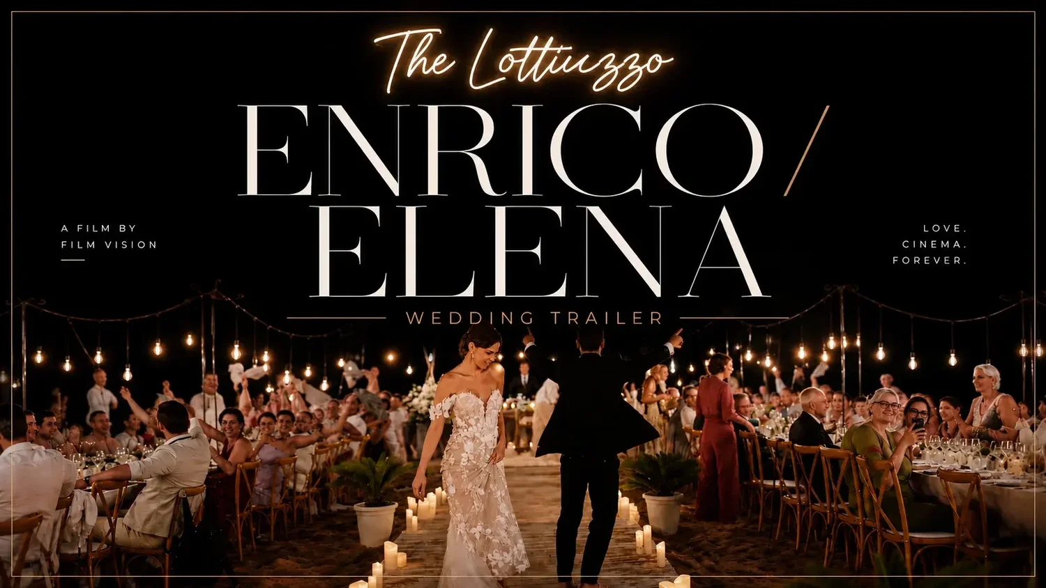 Enrico ed Elena ballano al loro matrimonio in spiaggia a lume di candela, a Maganuco, sulla costa di Modica