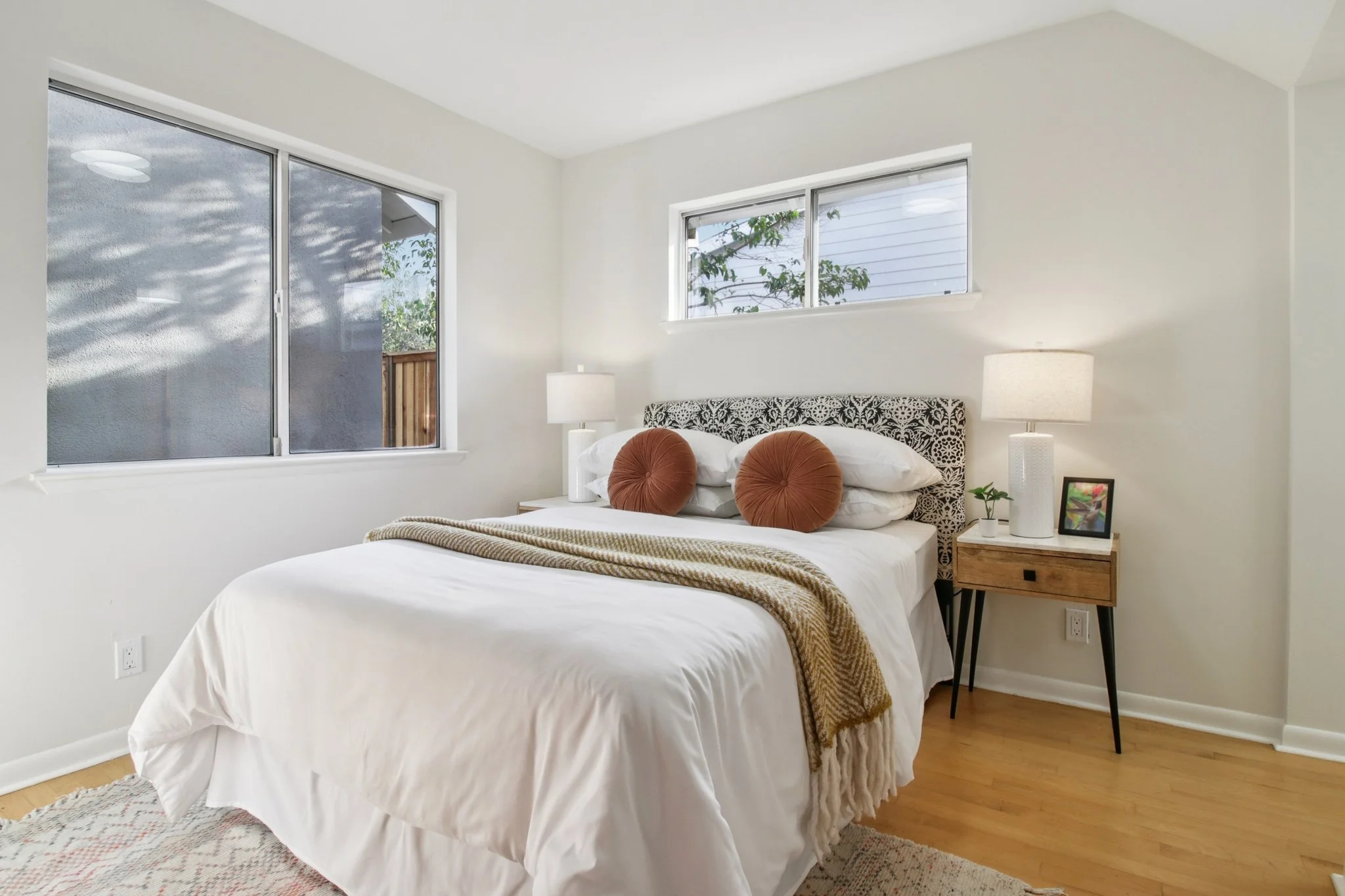 35-web-or-mls-Barron Ave-S0702-035.jpg