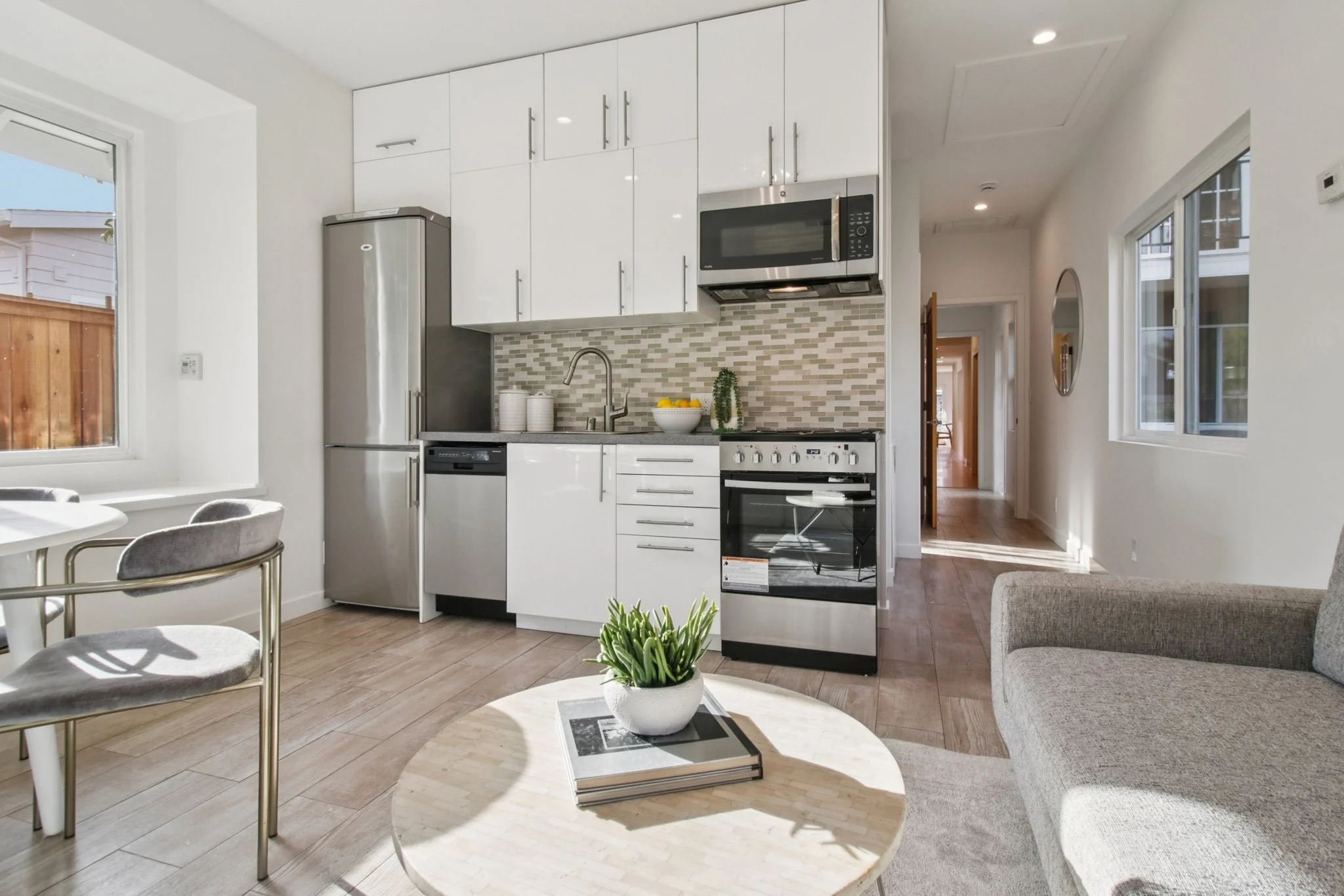 51-web-or-mls-Barron Ave-S0702-051.jpg