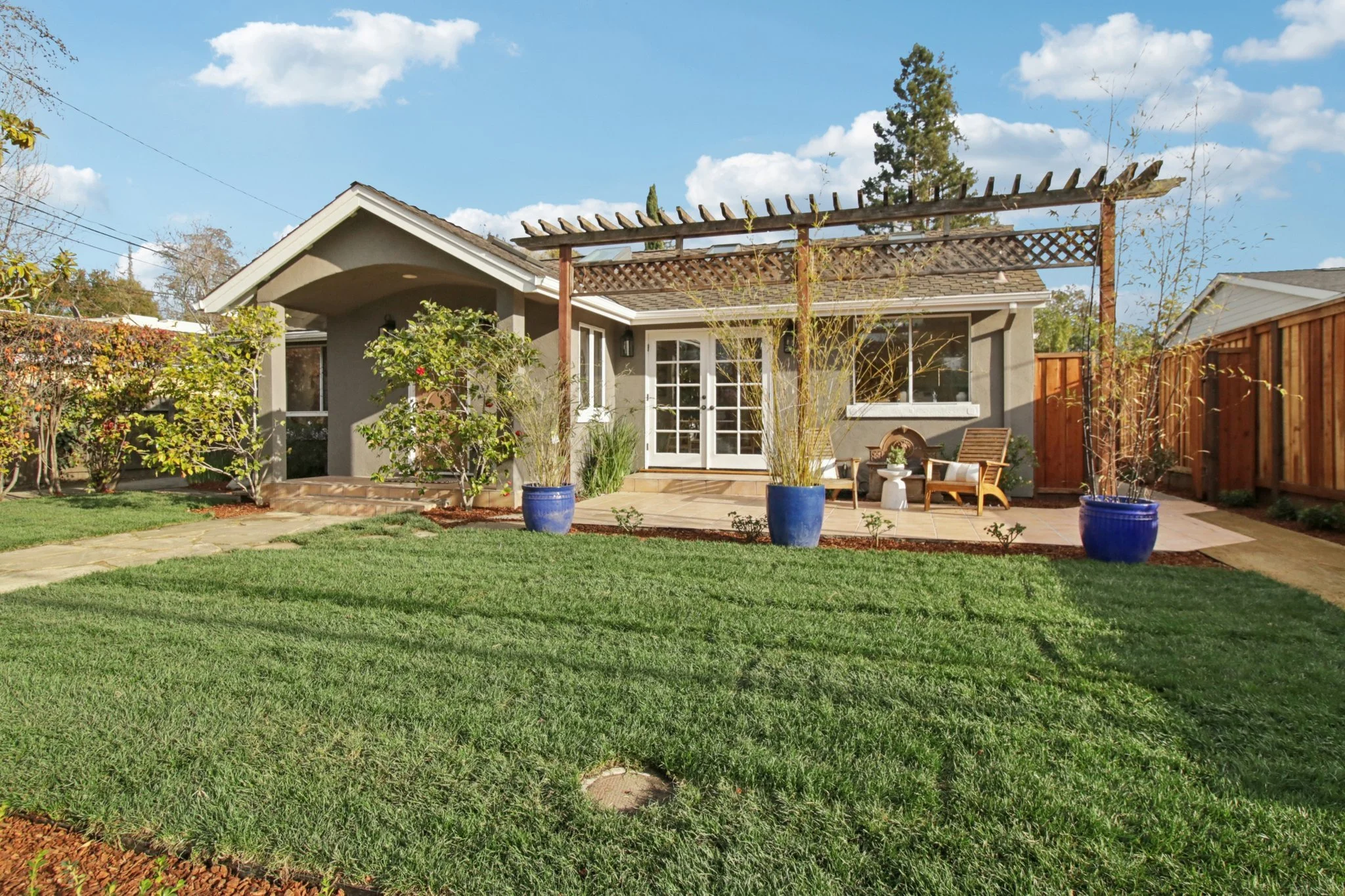 2-web-or-mls-Barron Ave-S0702-002.jpg