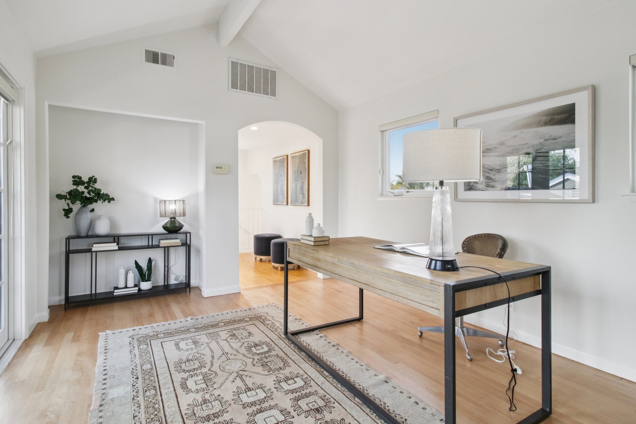 29-web-or-mls-Barron Ave-S0702-029.jpg