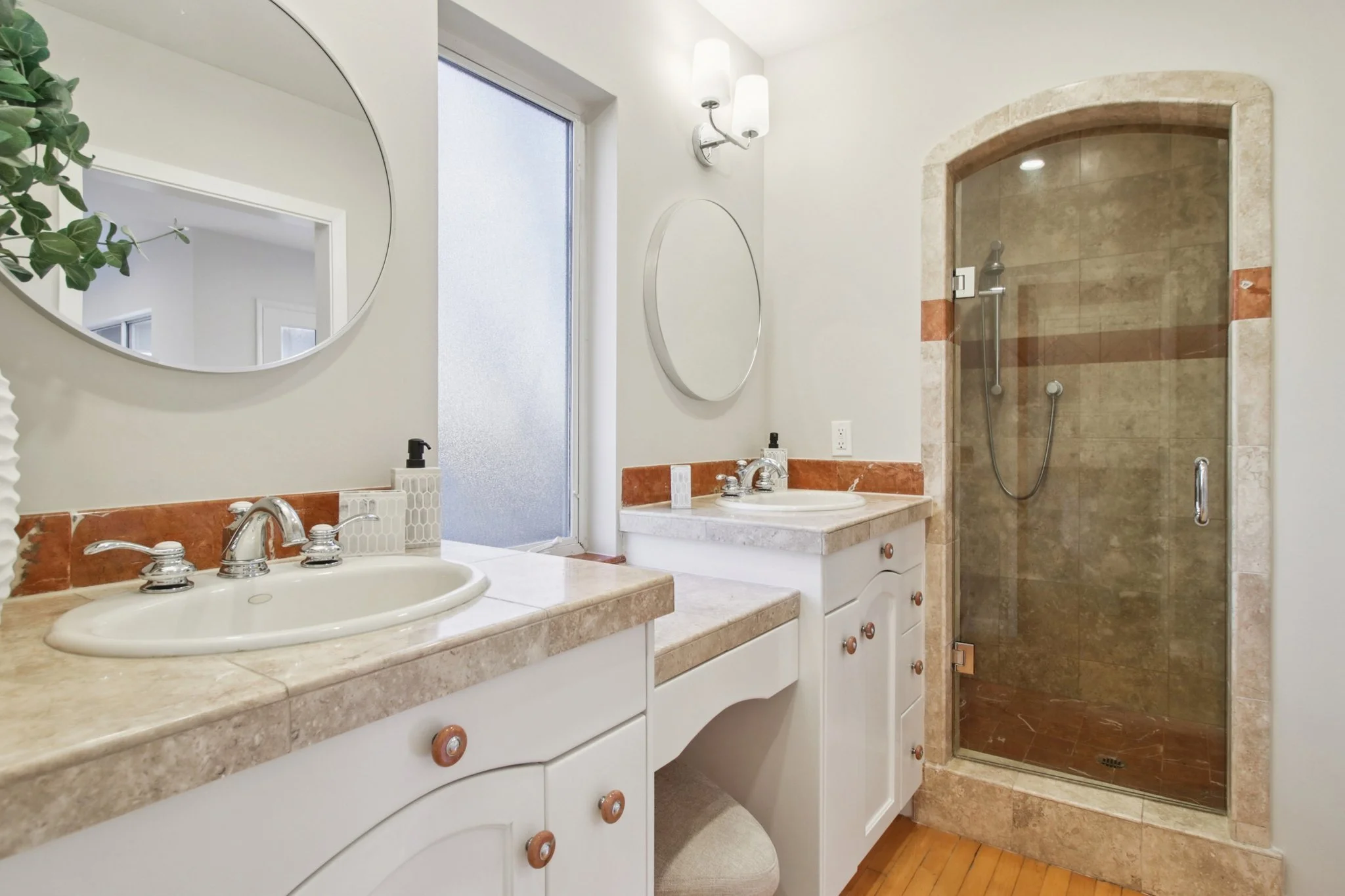 42-web-or-mls-Barron Ave-S0702-042.jpg