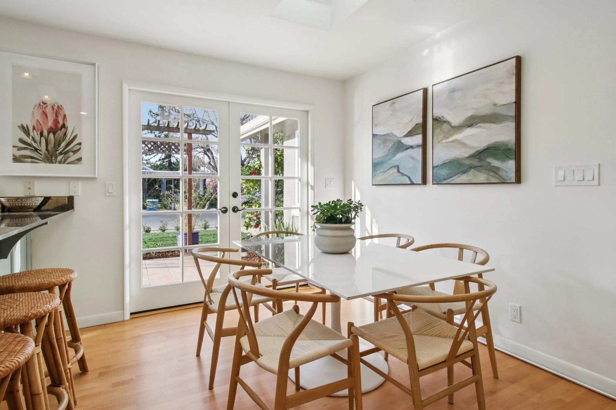 17-web-or-mls-Barron Ave-S0702-017.jpg