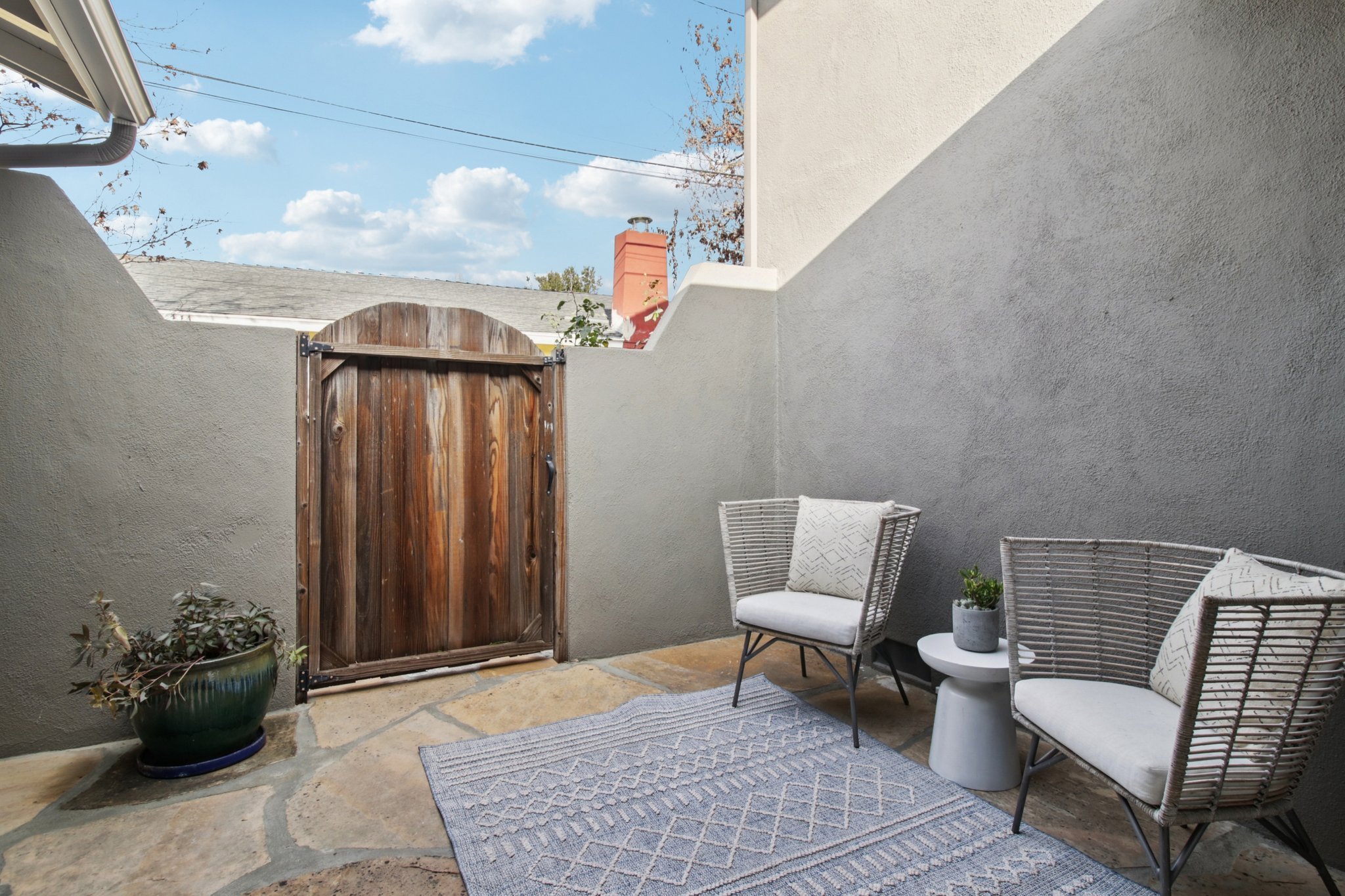 62-web-or-mls-Barron Ave-S0702-062.jpg