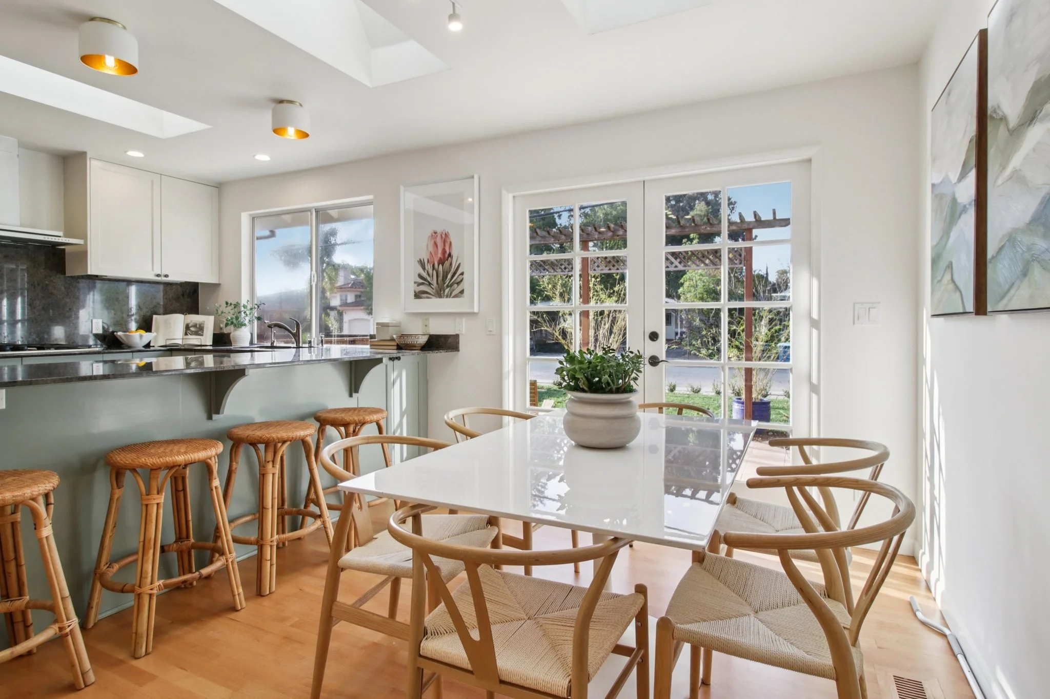 16-web-or-mls-Barron Ave-S0702-016.jpg