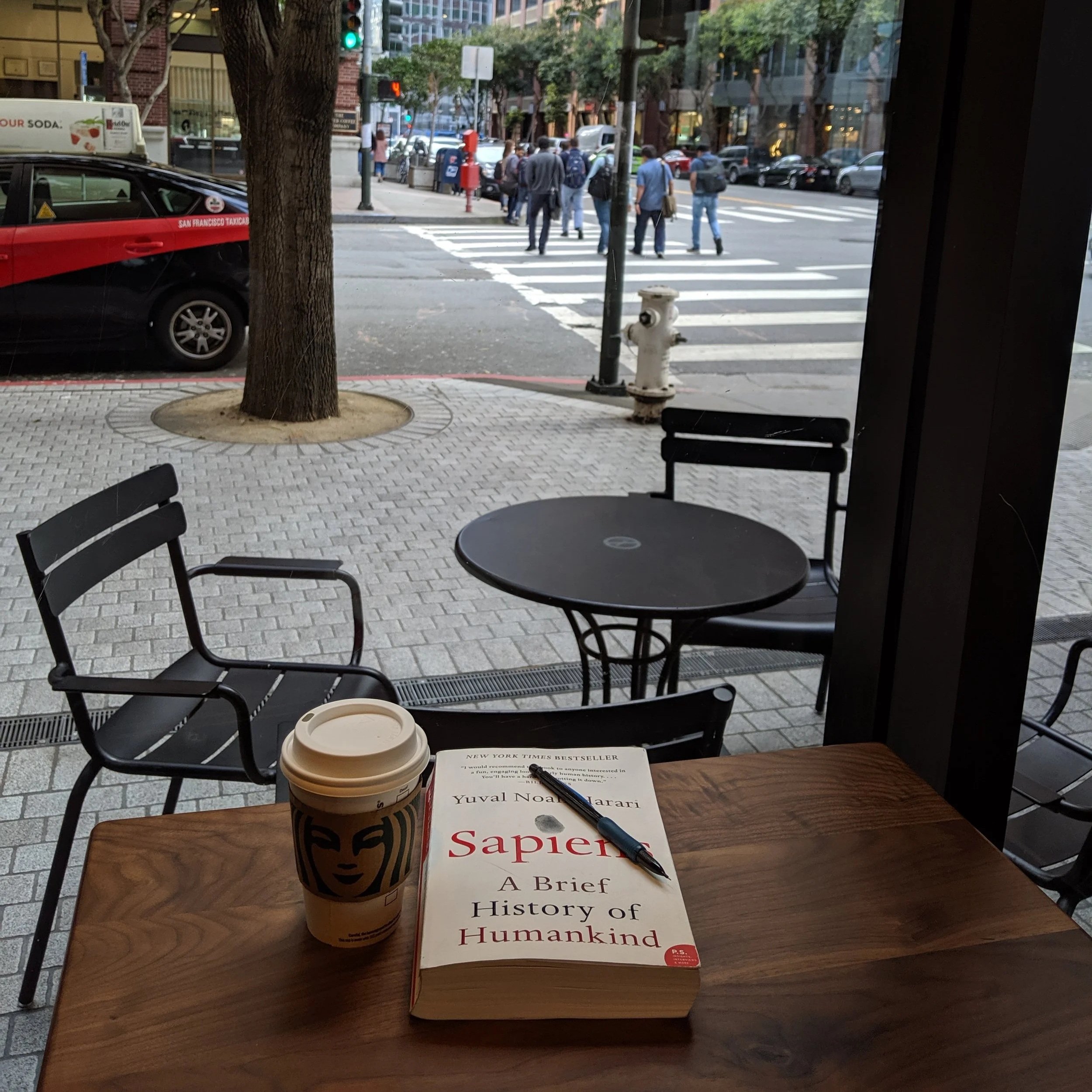 Sapiens: Yuval Noah Harari