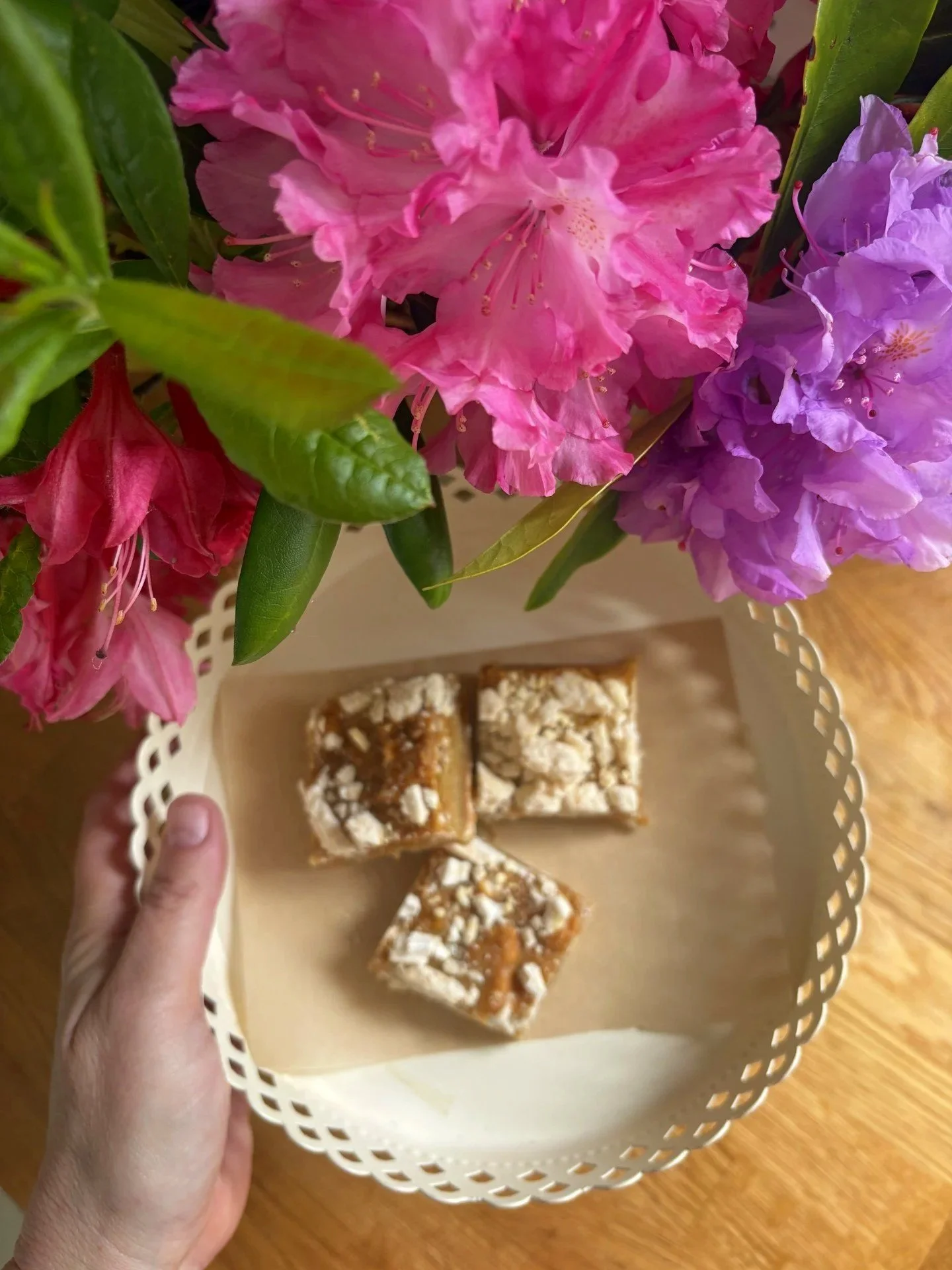 LEMON+MERINGUE+BLONDIE+HATHREN2.jpg (Copy)