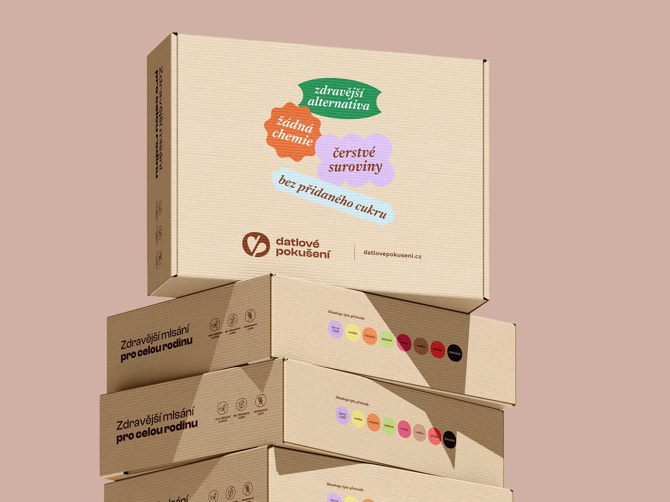 Dárková krabice s produkty značky Datlové pokušení.
