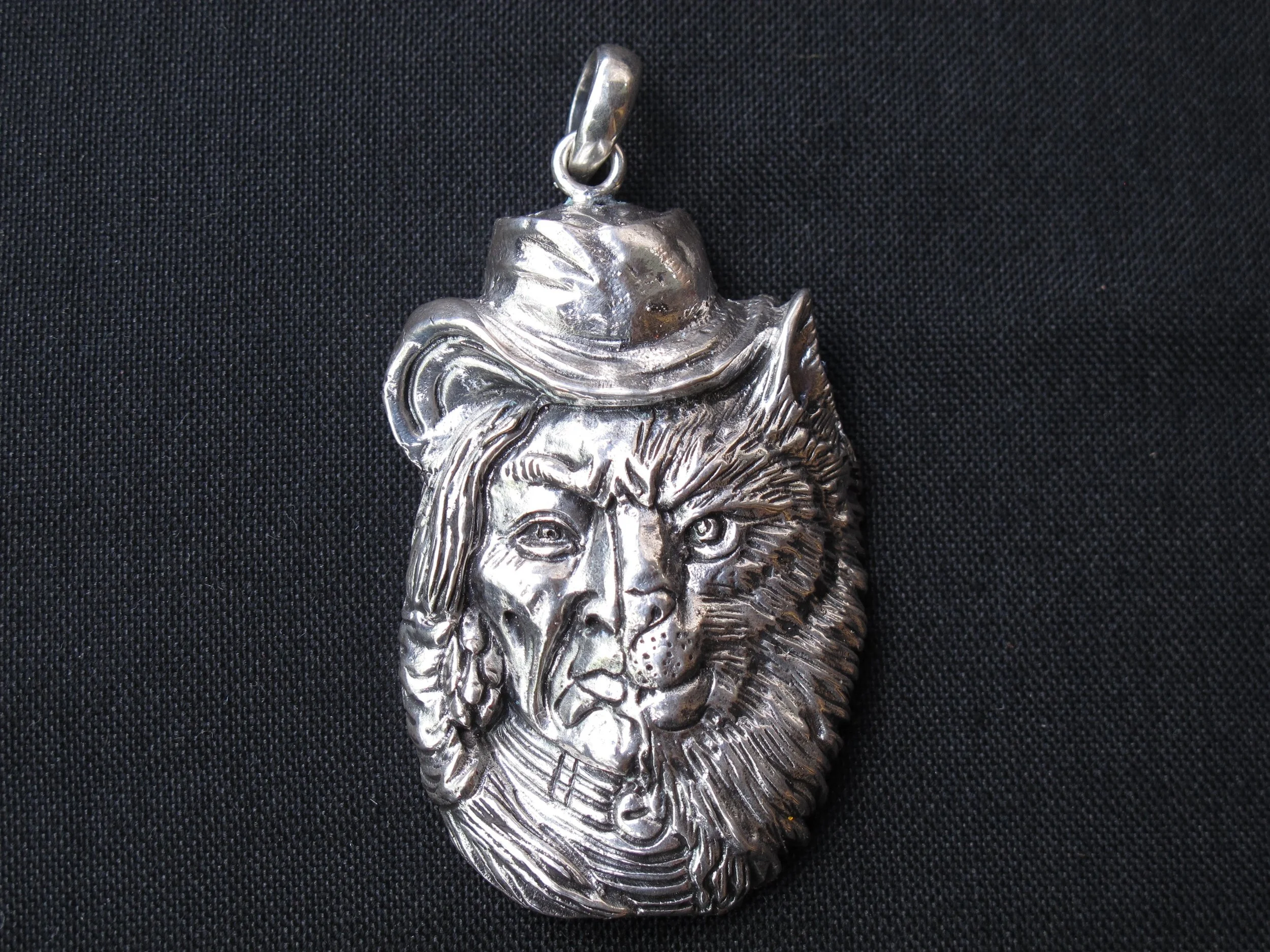 SHAMAN TO THE PEOPLE THE DAY BY DAY SILVERPRICE GIVES THE DAY PRICE