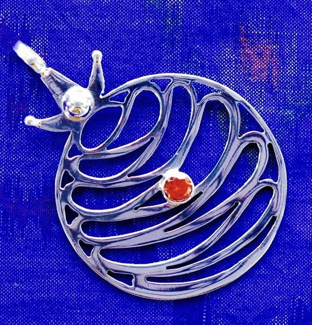 SUNDISC FOR A GOOD WINTER FOR A COLD SUMMER IT IS ALWAYS HOLDING THE BODY WARM