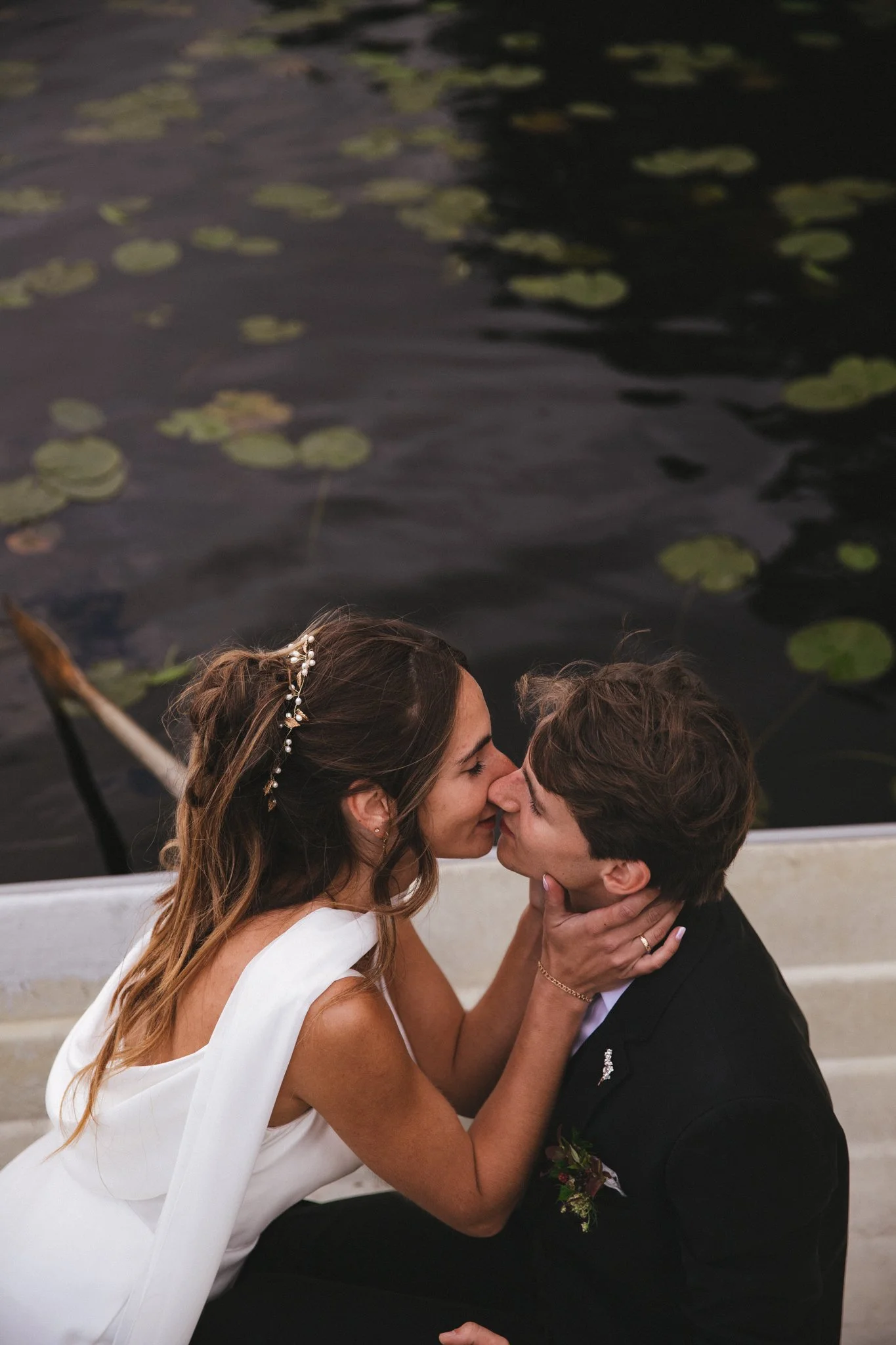 hana&konstantin-tjärn.jpg