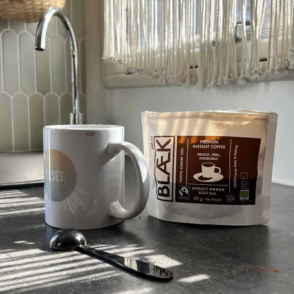 Blaek-Coffee_00.jpg