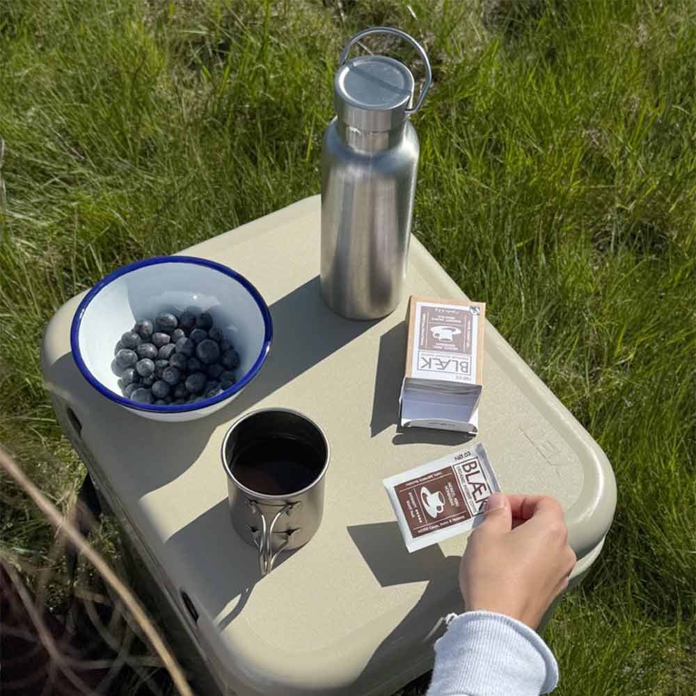 Blaek-Coffee_05.jpg