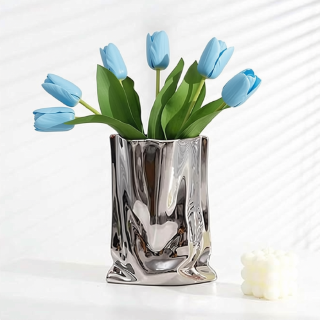 11_Burgundy Blue Home Decor_CasaFerrier.png