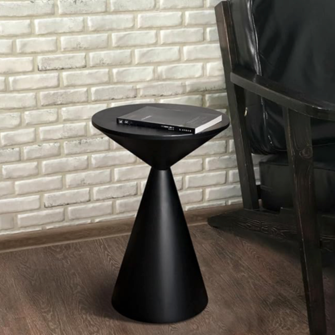 4_Black Accent Wall Amazon Finds.png