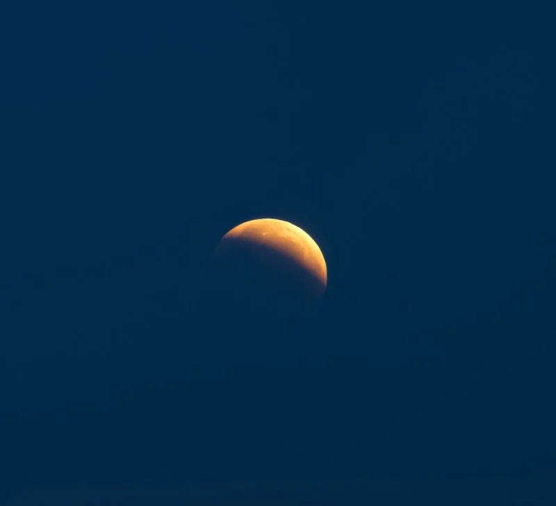 CarolineH_Lunar eclipse 01.jpg