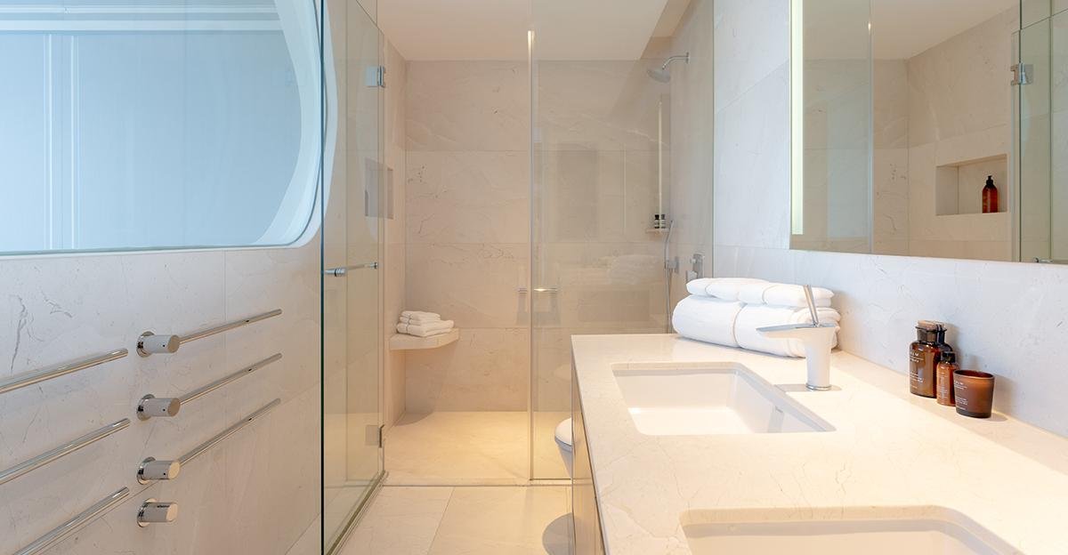 The Repulse Bay Serviced Apartments Bathroom