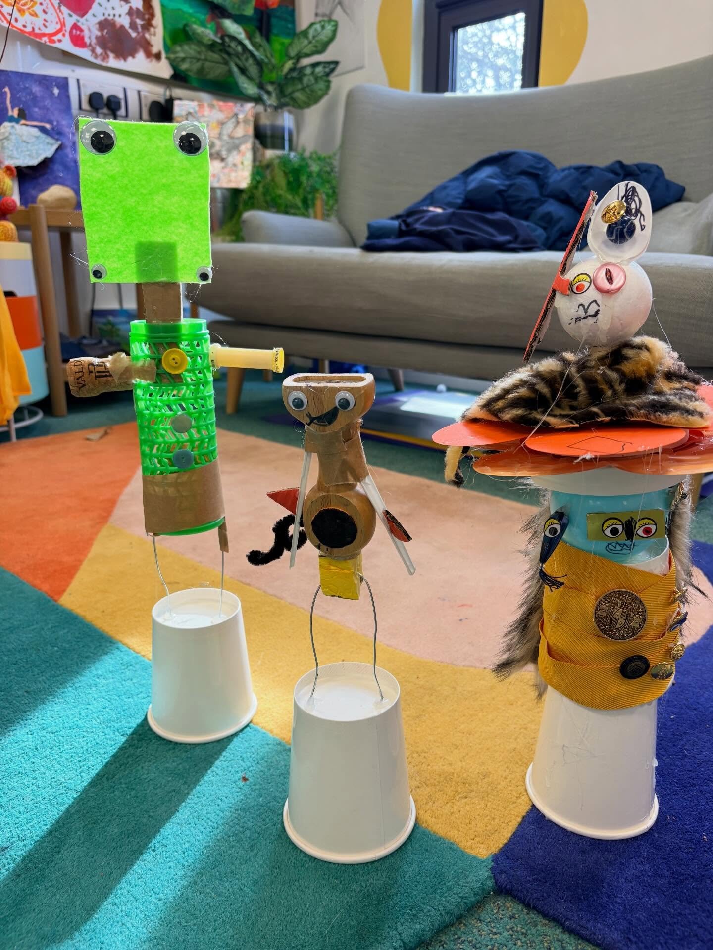 &ldquo;It&rsquo;s just art&hellip;&rdquo; 🎨👀

Just art? Really? I whole heartedly disagree&hellip;&hellip;

Because while it looks like paint, pencils and a bit of mess&hellip; something much bigger is going on.

Brains are lighting up.
Problem sol