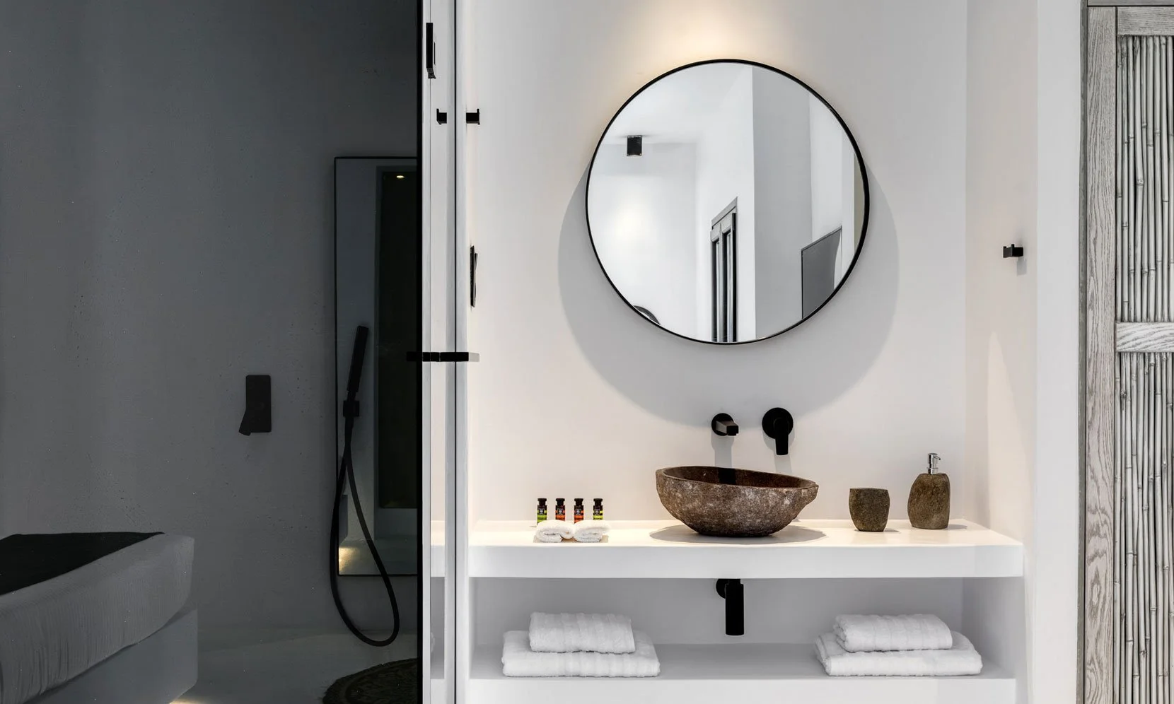 BLACK PEARL (39).jpg