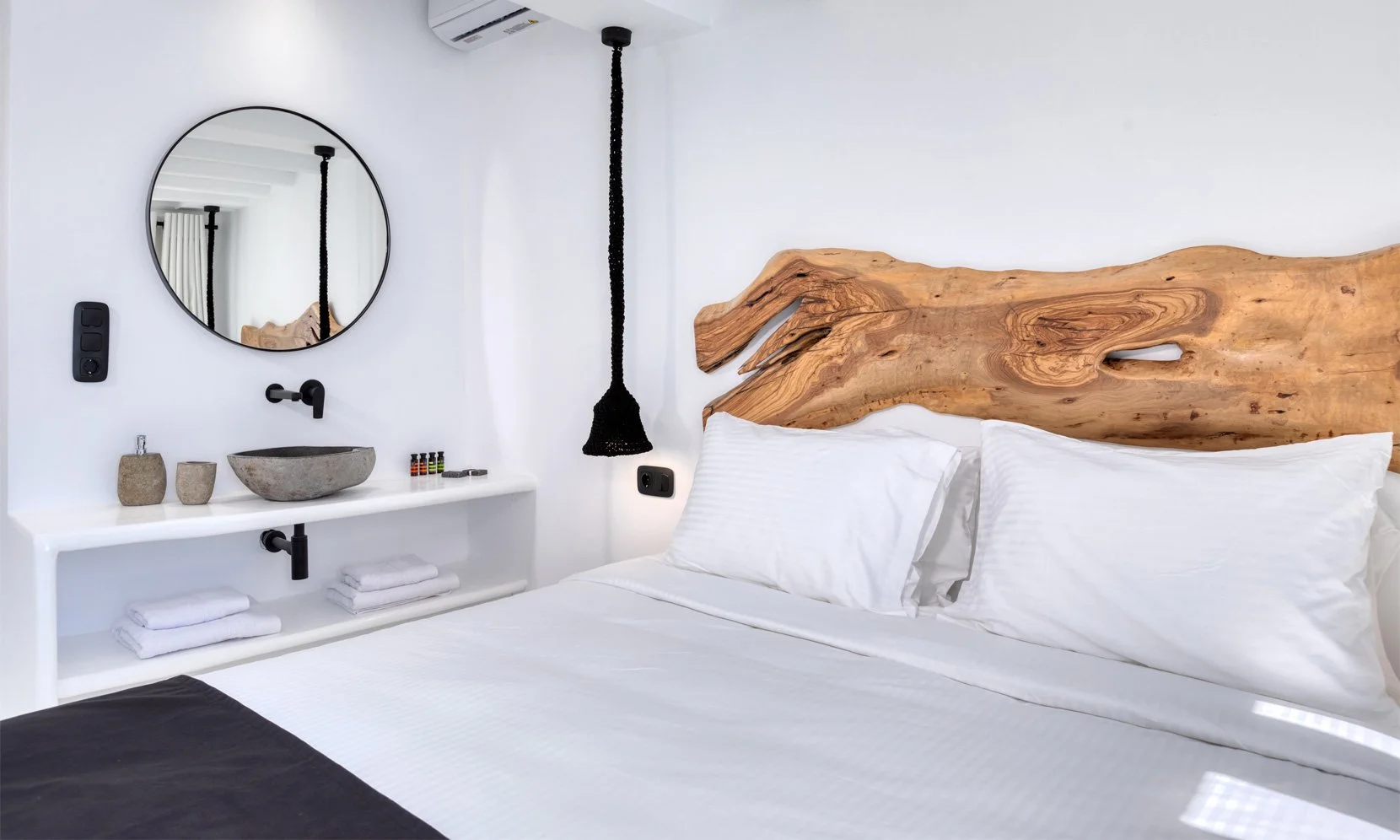 BLACK PEARL (24).jpg