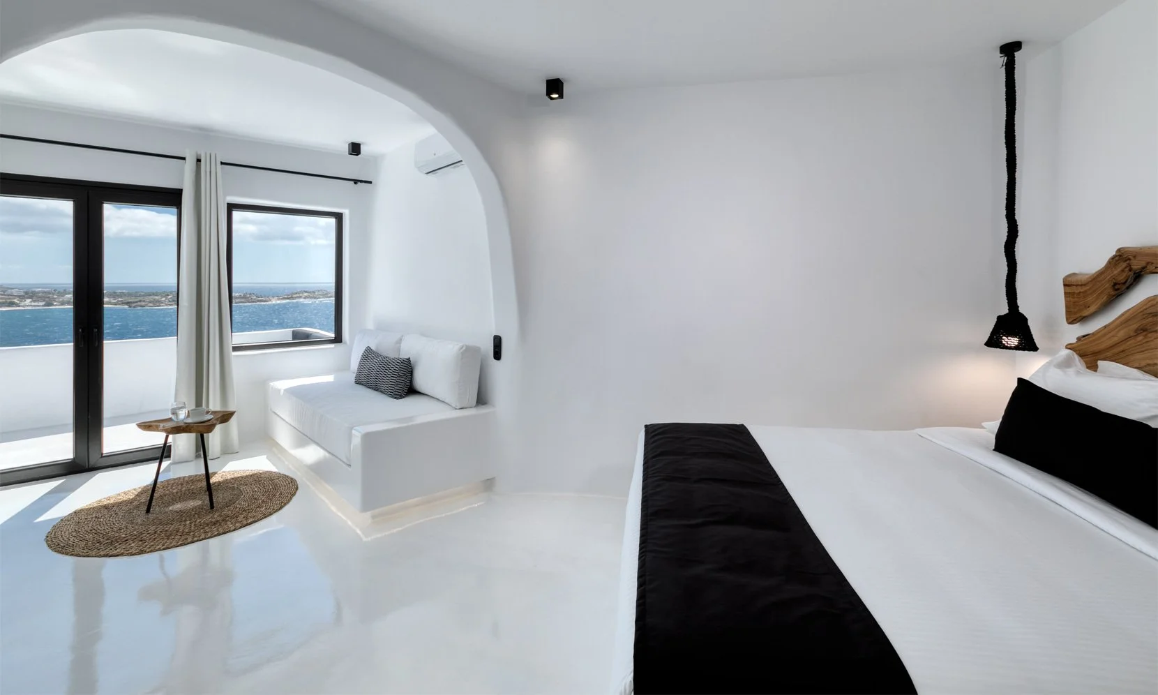 BLACK PEARL (20).jpg