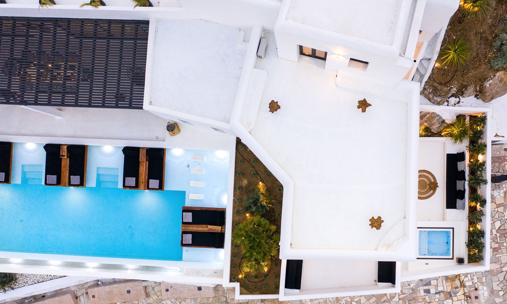 BLACK PEARL (62).jpg