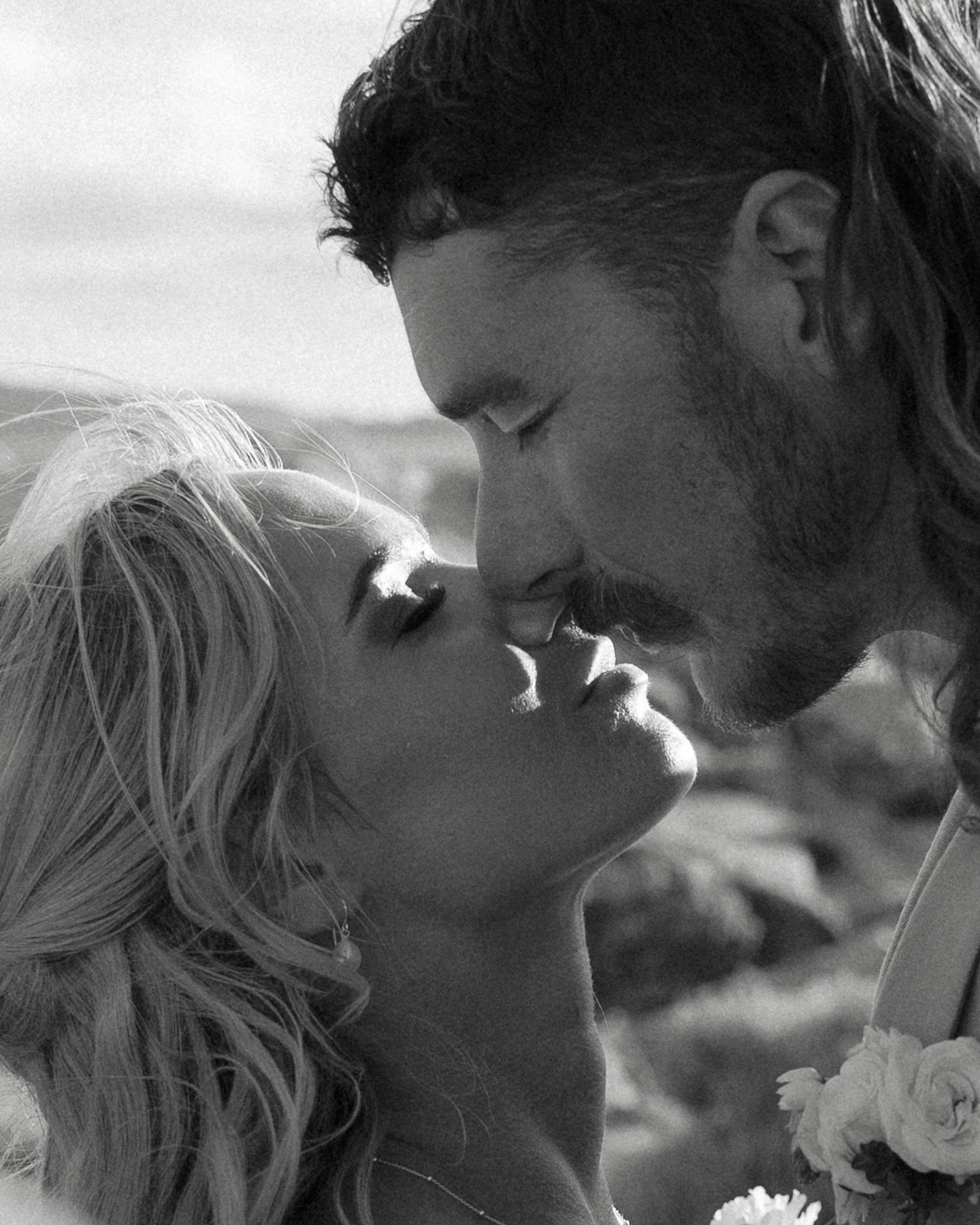 Connected and effortless. That&rsquo;s how your wedding portraits will feel. 

Not performative, just present. 

Because after all, you&rsquo;re here to truely experience

Trust me, I&rsquo;ve got you