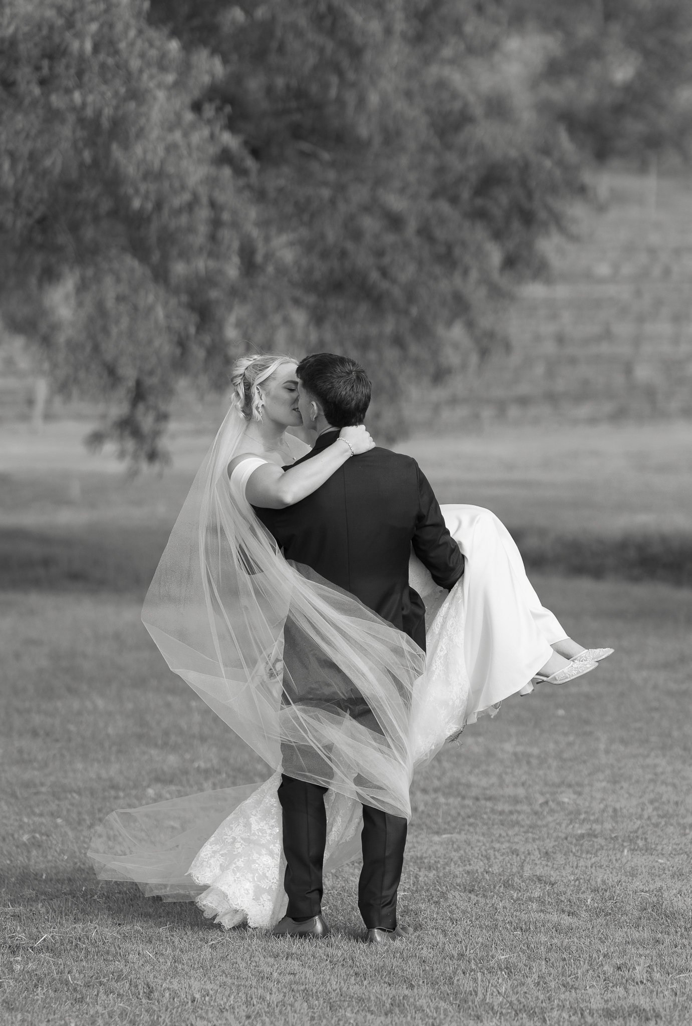 Best South West WA Wedding Venues: A Wedding Photographer’s Guide to Planning Your Dream Wedding in Wine Country