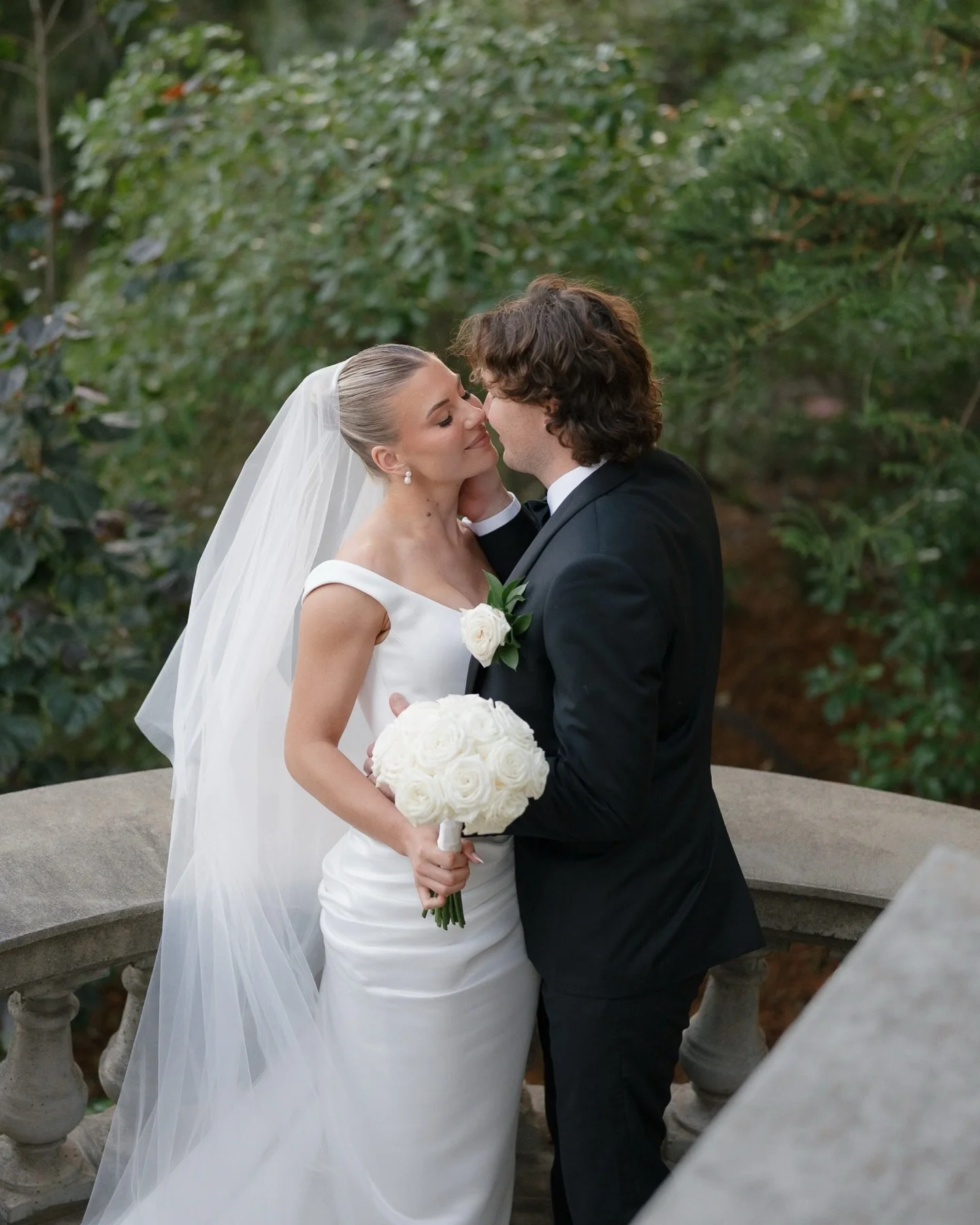 Sam &amp; James 
18.04.2026

-

Venue @coastportbeach 
Photographer @leahgoodmanphotography 
Content Creator @thequietbeauty_ 
Wedding Prep @ritzcarltonperth 
Makeup @ellacromey.mua 
Hair @ashleighpierre_pmua 
Celebrant @marriagecelebrant_kristy 
Flo