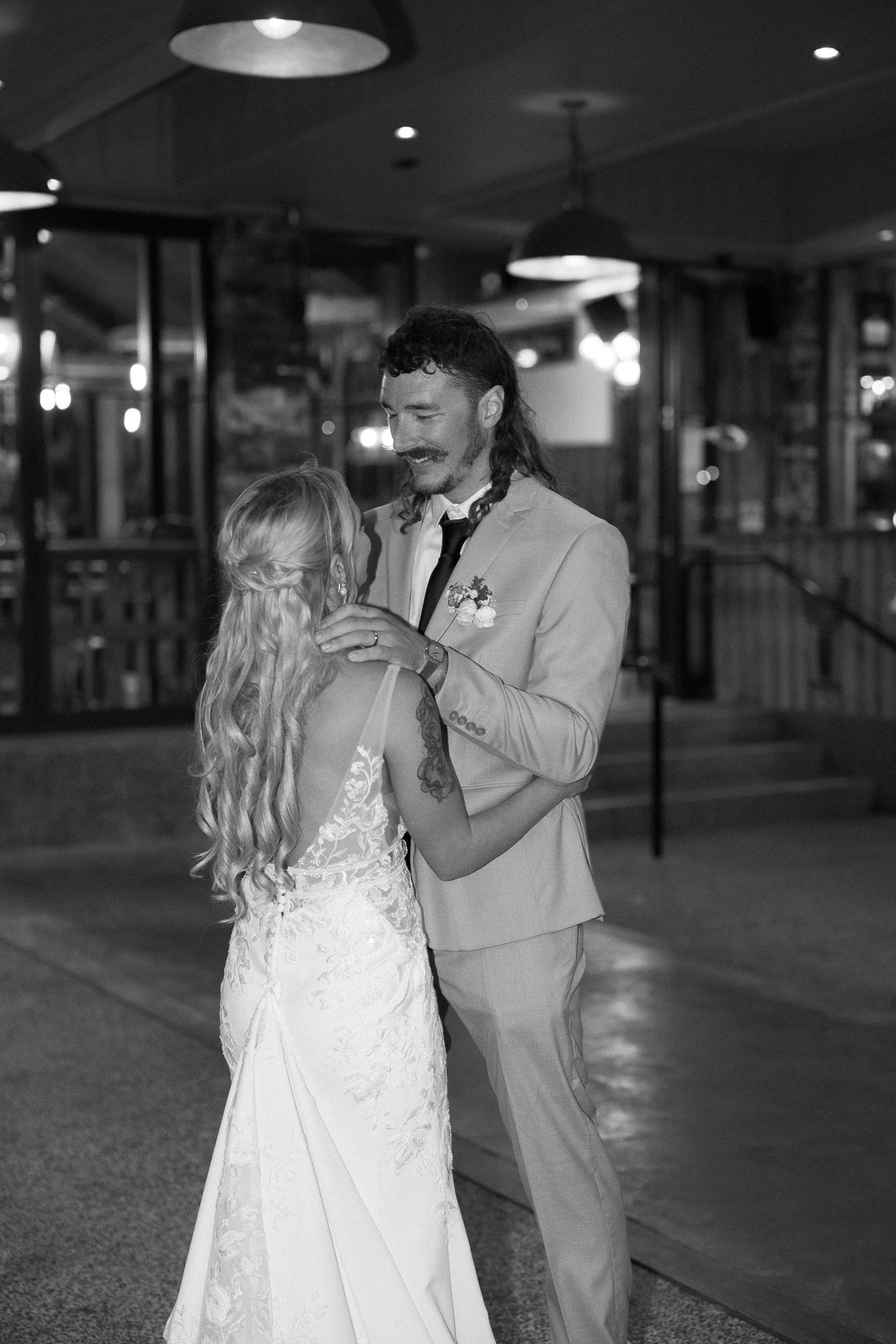 LeahGoodmanPhotography_Bec&James452.jpg