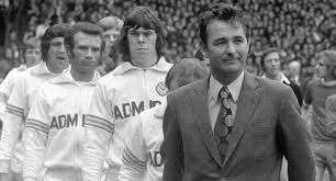 Why Owners Sack Managers So Fast Now