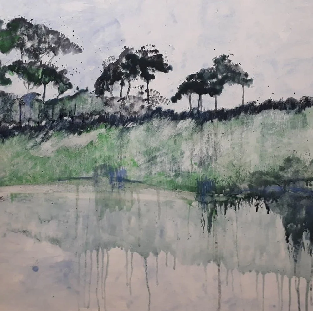  Agnès Vandermarcq, artiste française, explore la beauté du hasard et s'inspire dans ses paysages de ses voyages entre l’Europe et l’Asie. 