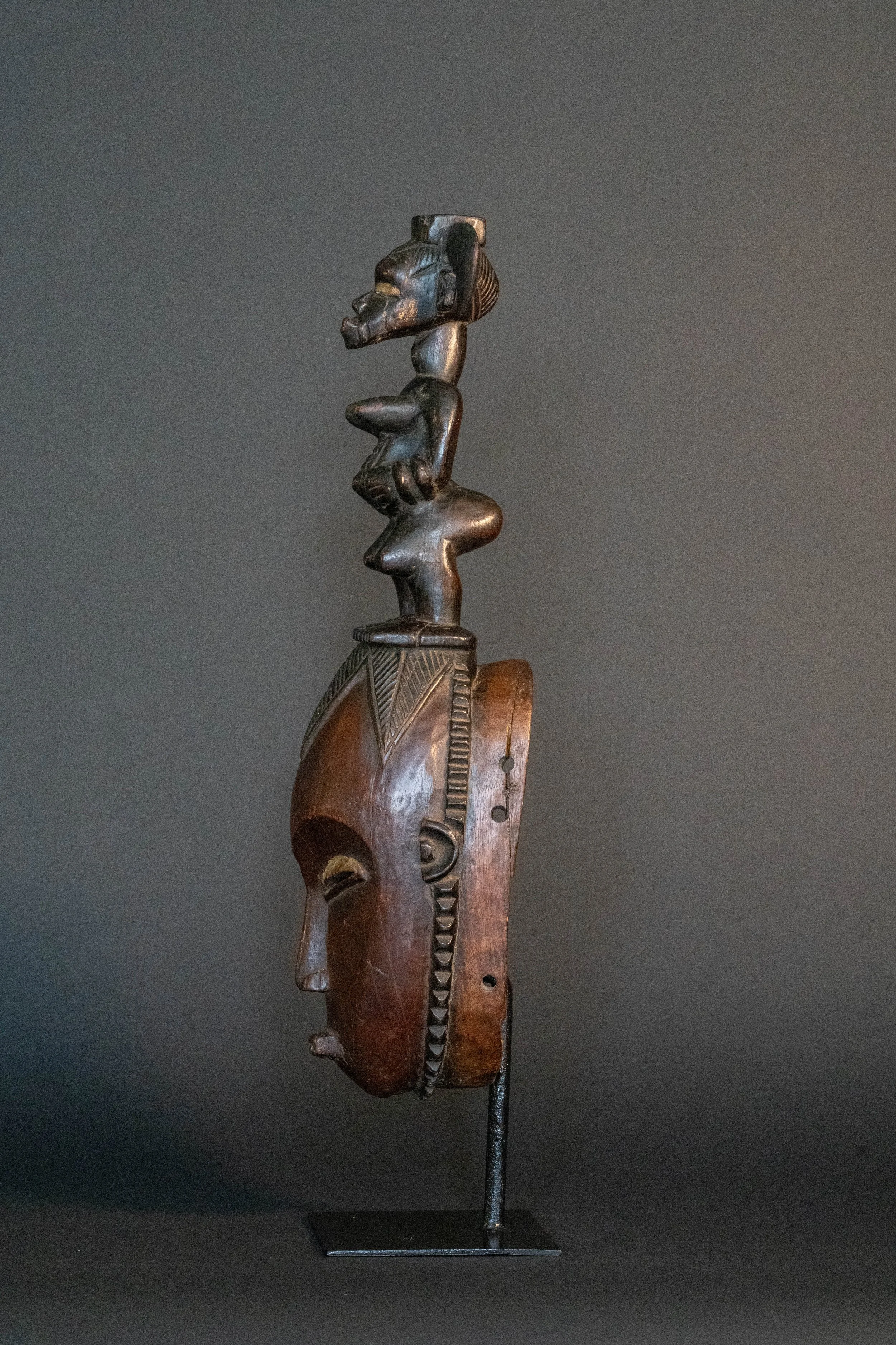 Guro-Yaure Portrait Mask with Female Figure, Côte d’Ivoire