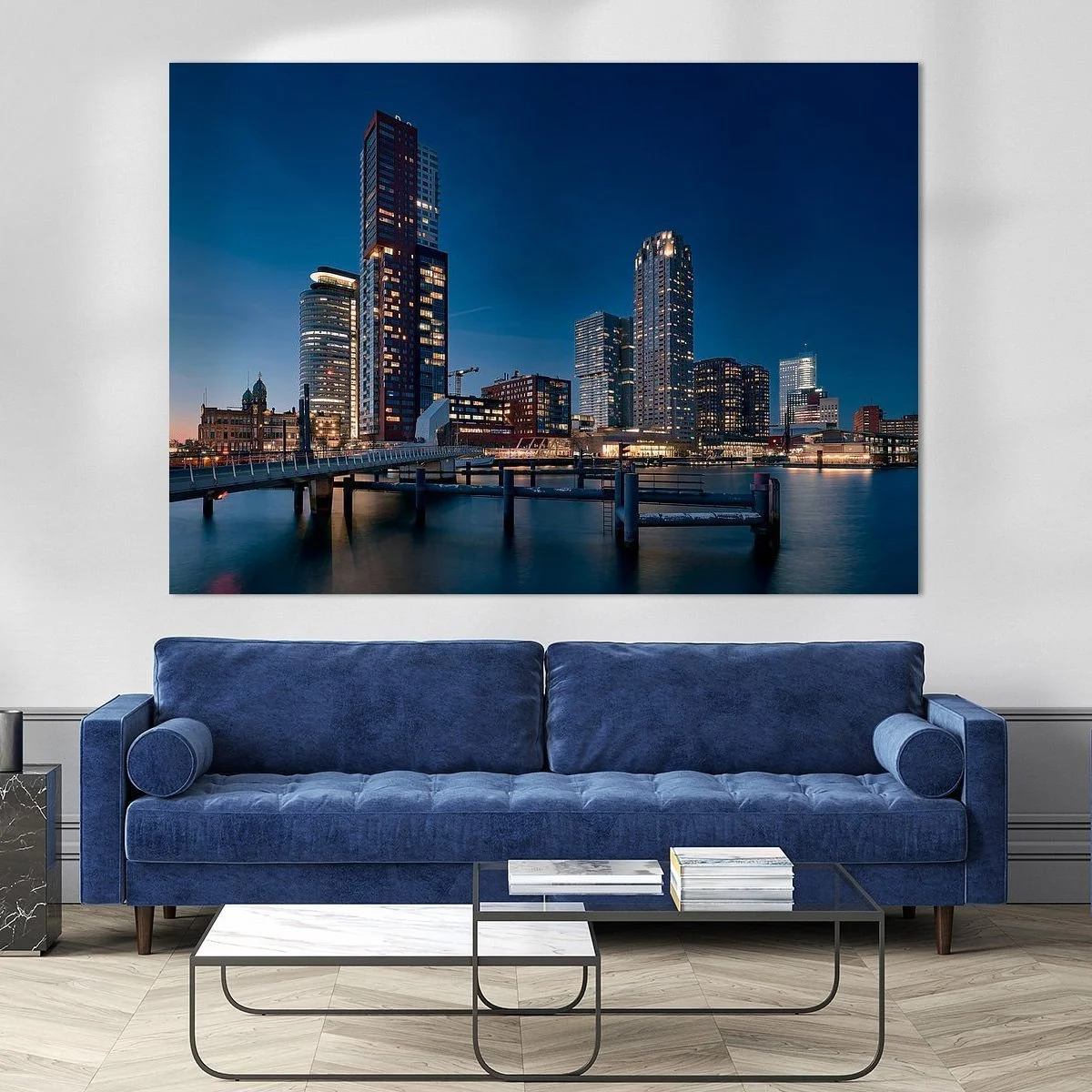 Kop van Zuid Rotterdam blauwe bank.jpg