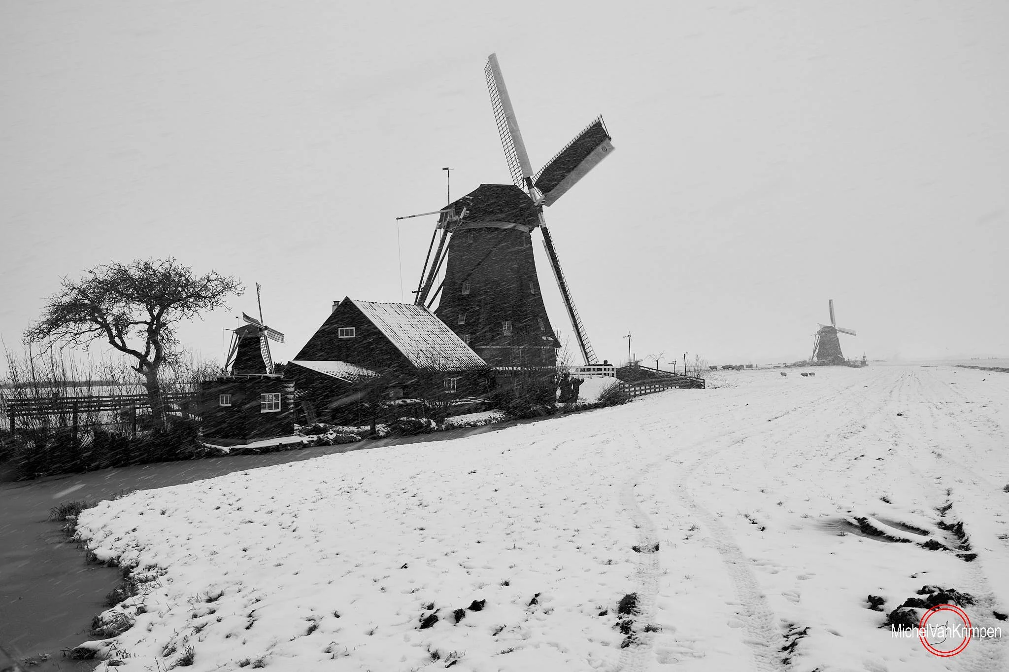 De Viergang Aarlanderveen met sneeuw