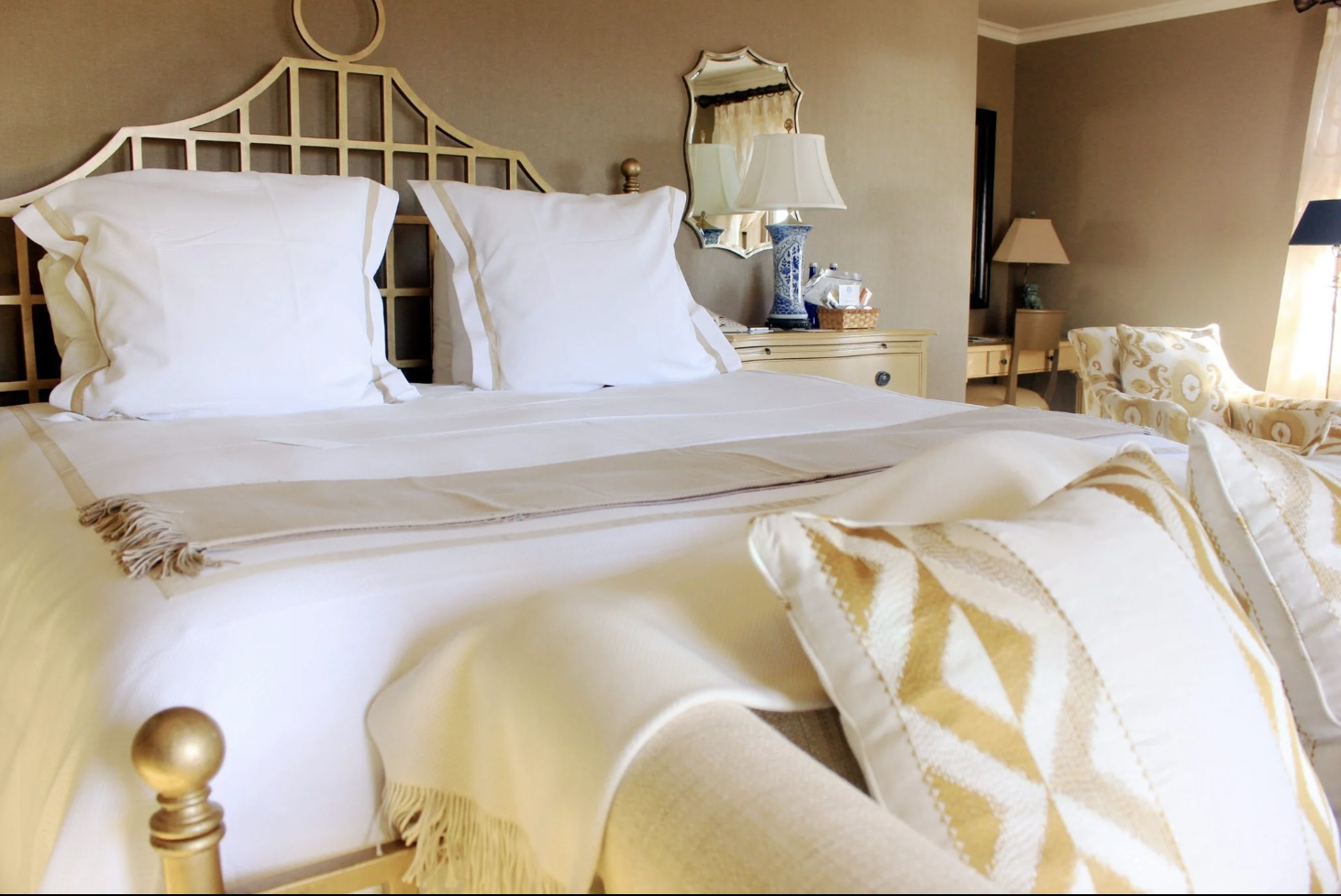 Three Stories Guesthouse King (Single Occupancy)